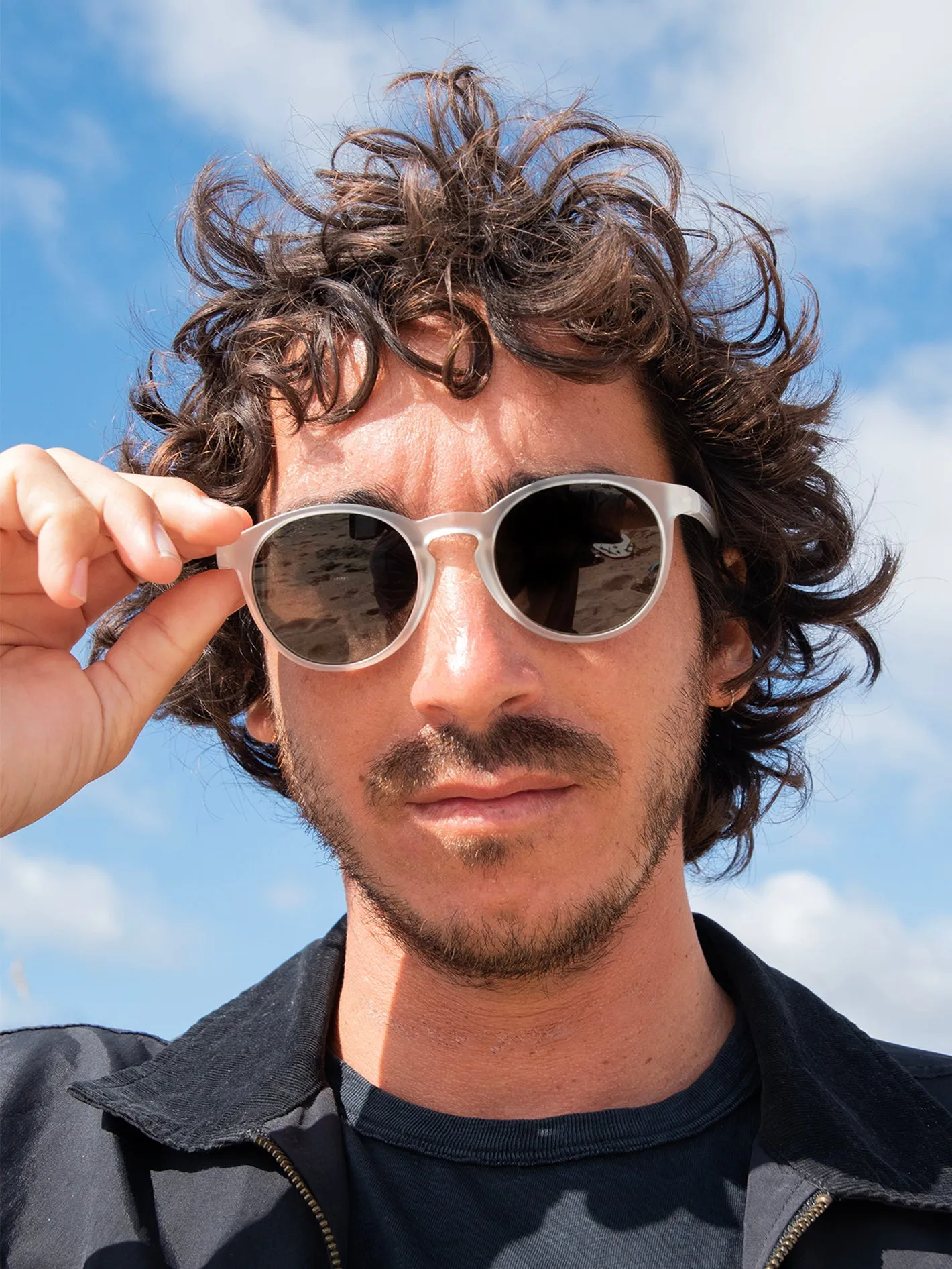 Subject Sunglasses - Matte Clear/Gray sold by Volcom product image thumbnail 3