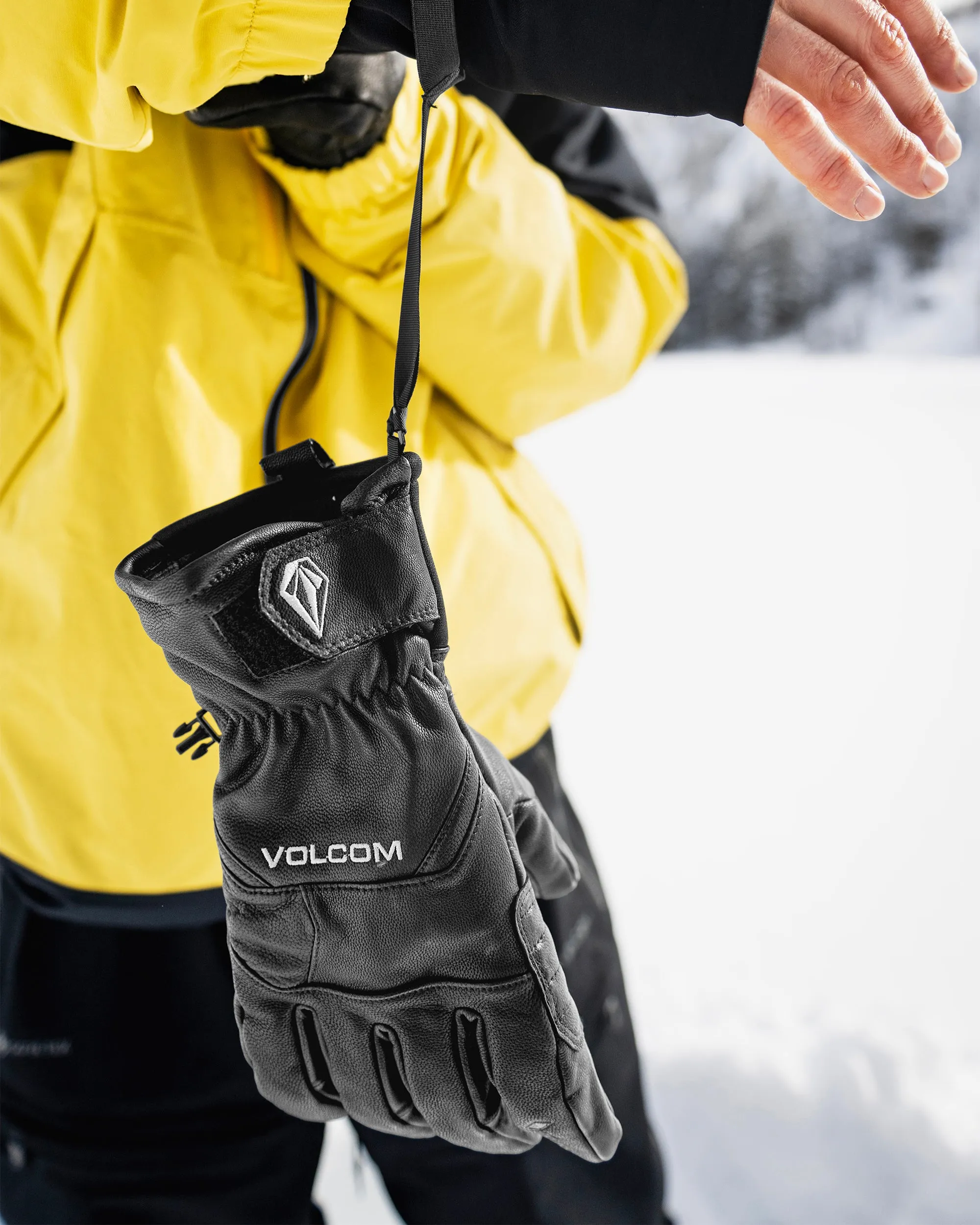 Mens Gaaas Gore-Tex Glove - Black sold by Volcom product image thumbnail 2