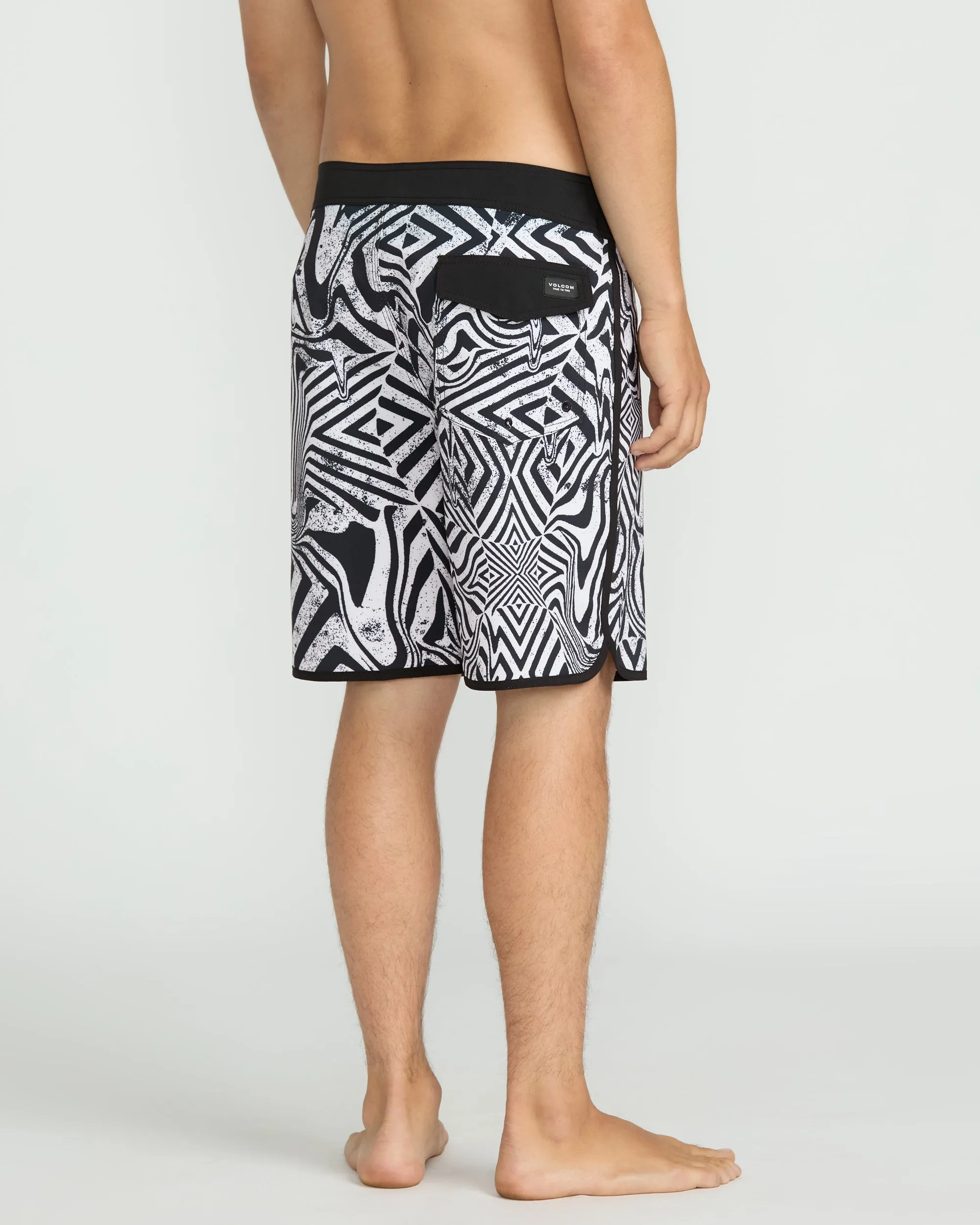 Men's Infuse Scallop Mod Trunks sold by Volcom product image thumbnail 2