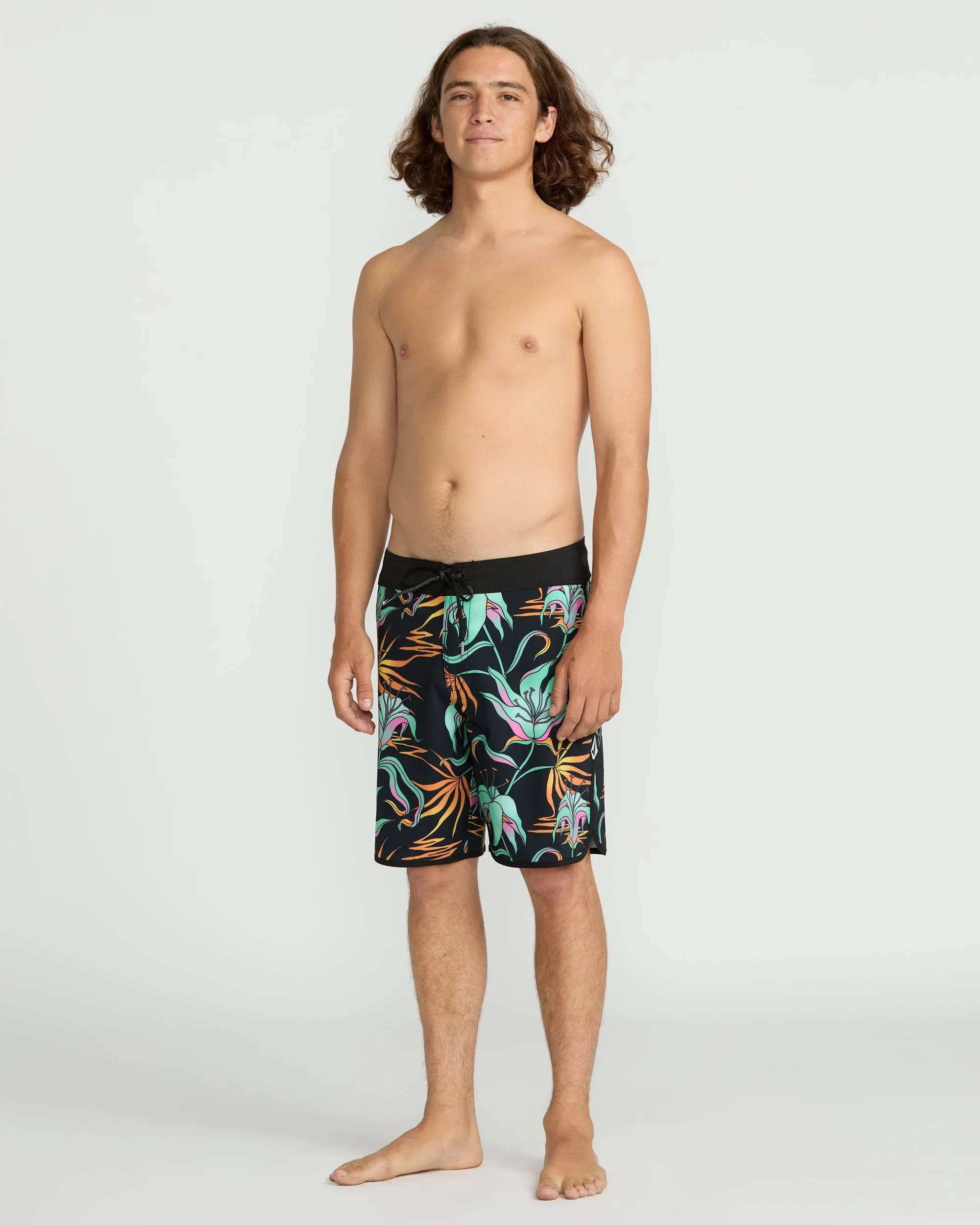 Men's Infuse Scallop Mod sold by Volcom product image thumbnail 5