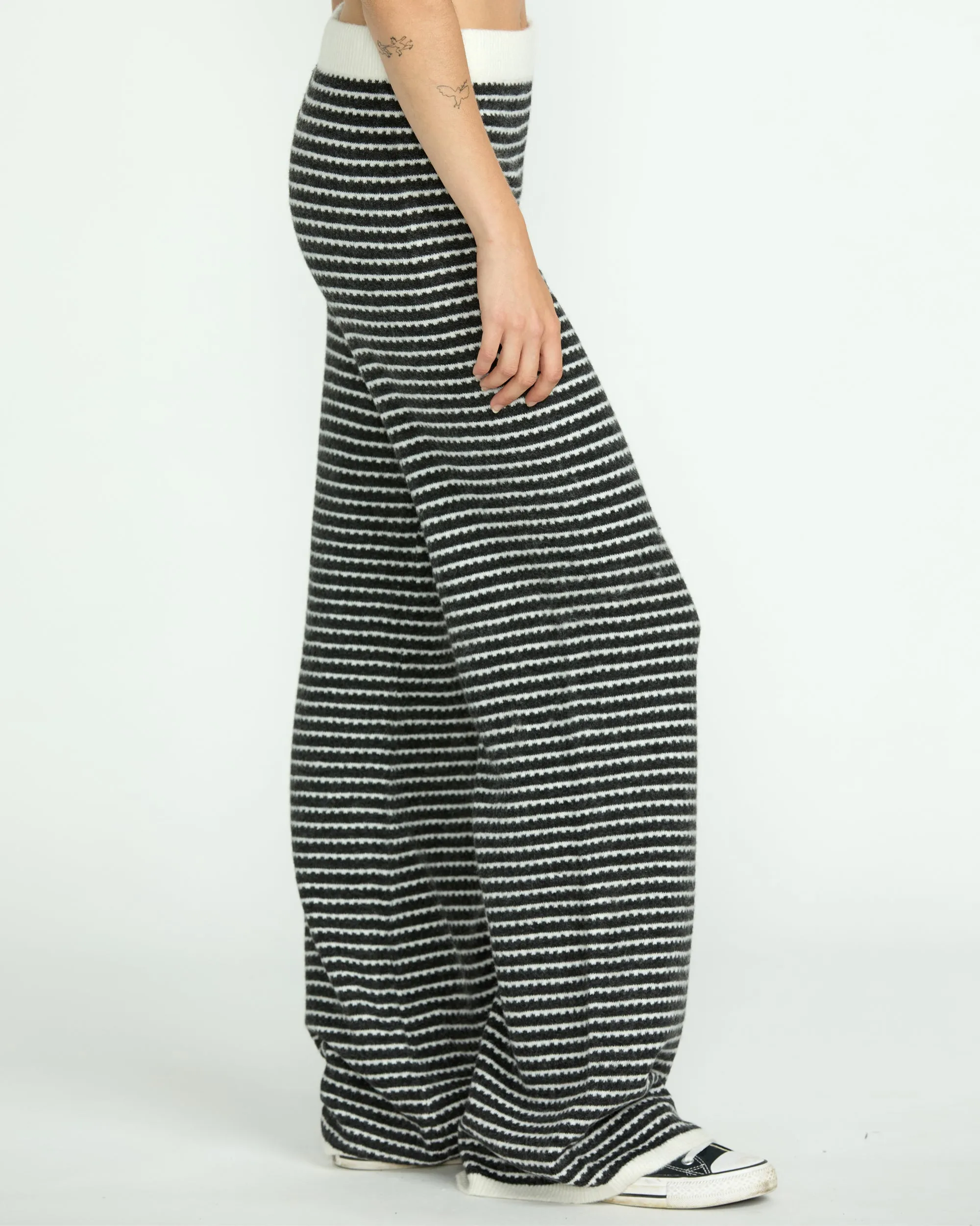 Women's Saltie Stones Pants sold by Volcom product image thumbnail 5