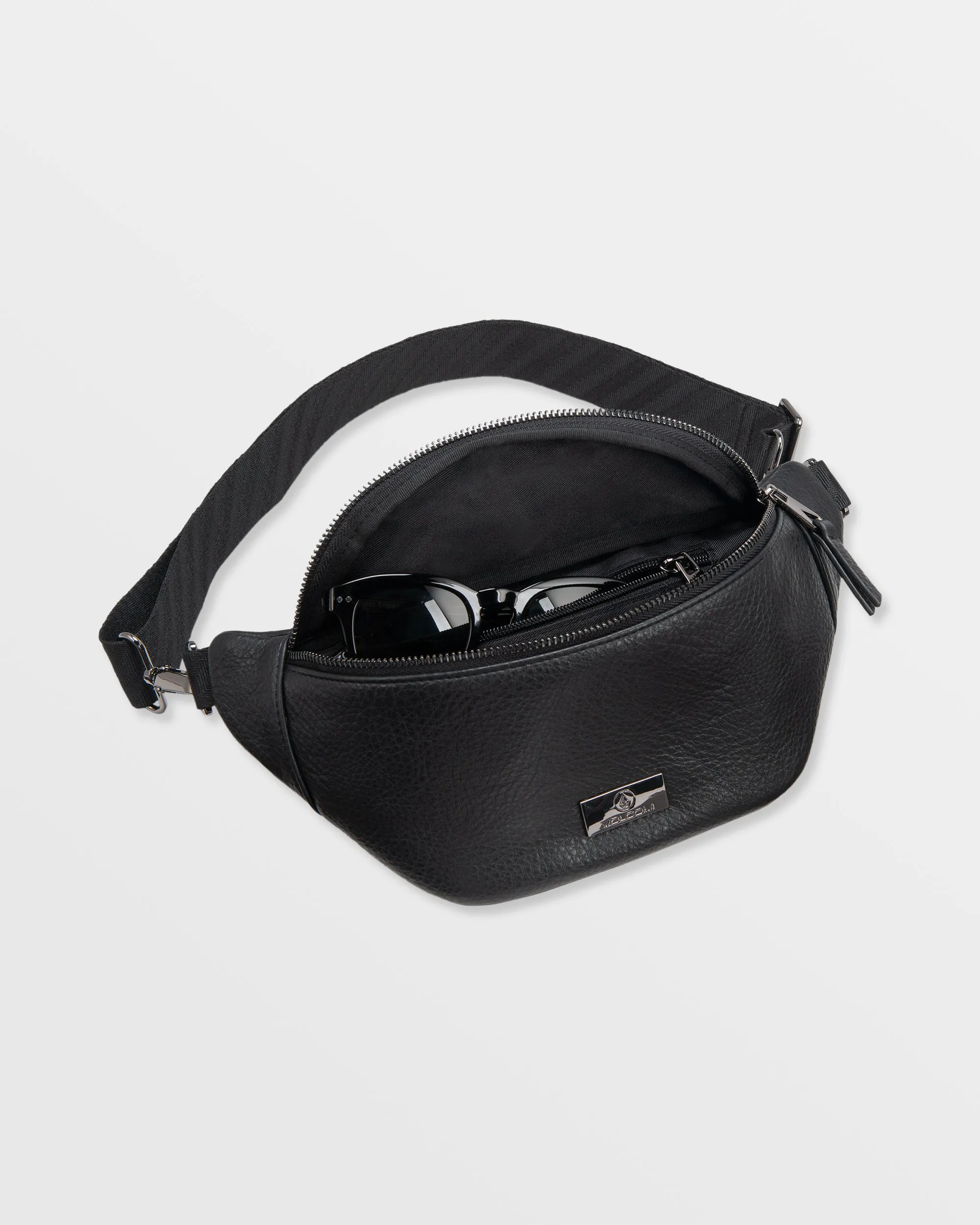 Strapped Waistpack sold by Volcom product image thumbnail 4
