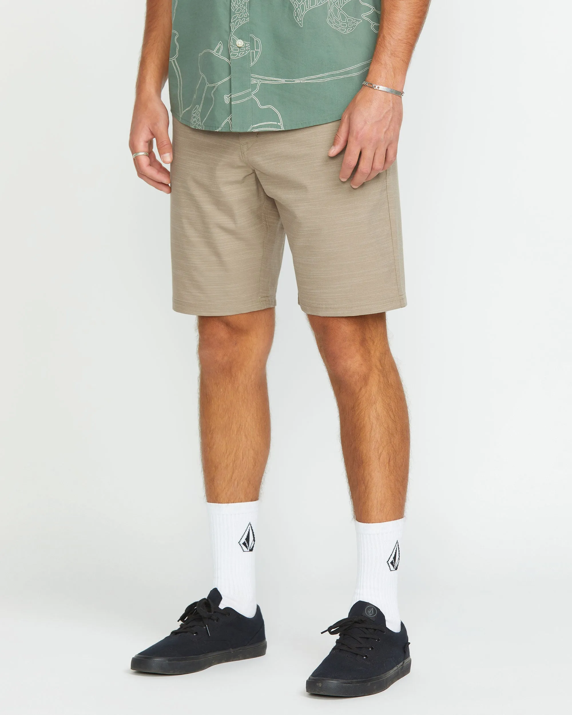 Men's Slub Frickin Cross Shred 20" Hybrid Shorts sold by Volcom product image thumbnail 3