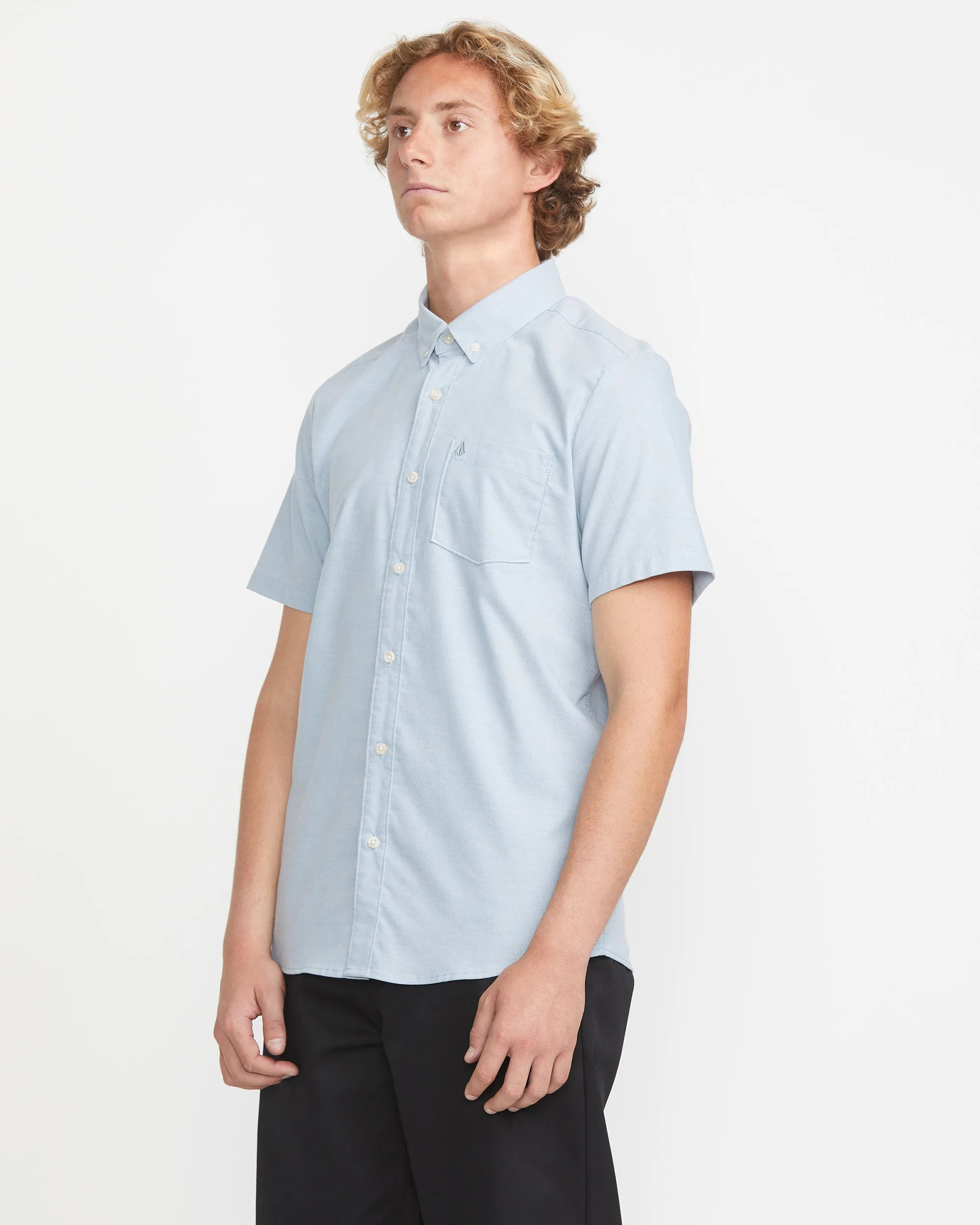 Men's Everett Oxford Short Sleeve Shirt sold by Volcom product image thumbnail 3