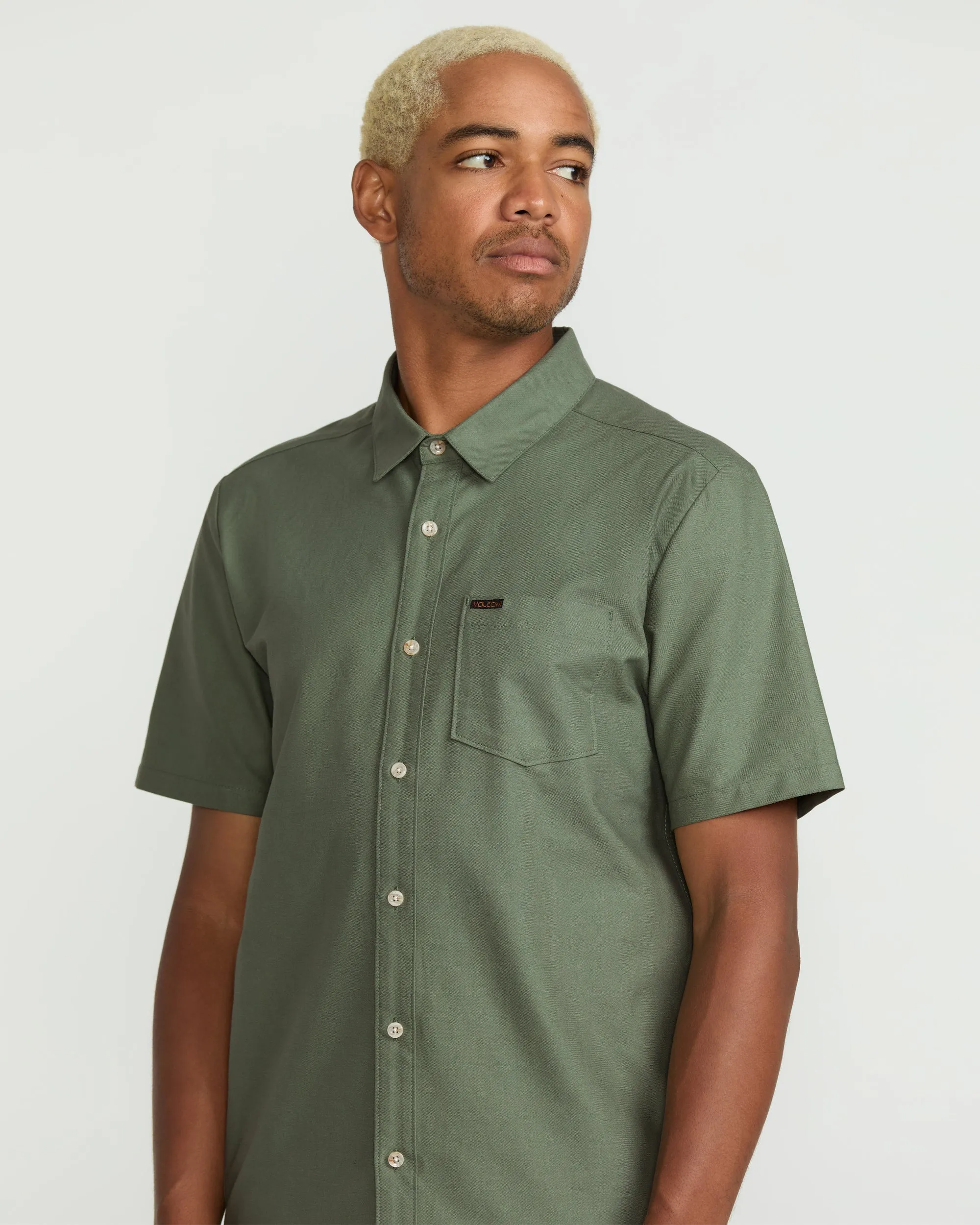 Men's Veeco Oxford Short Sleeve Shirt sold by Volcom product image thumbnail 4