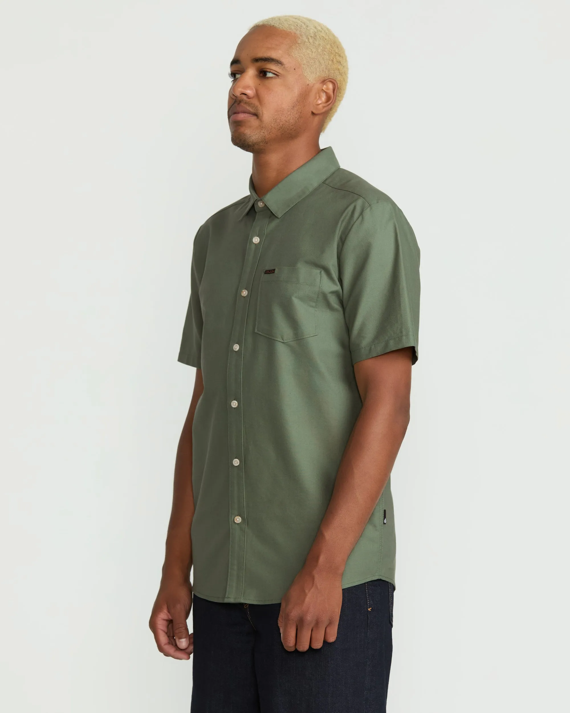 Men's Veeco Oxford Short Sleeve Shirt sold by Volcom product image thumbnail 3