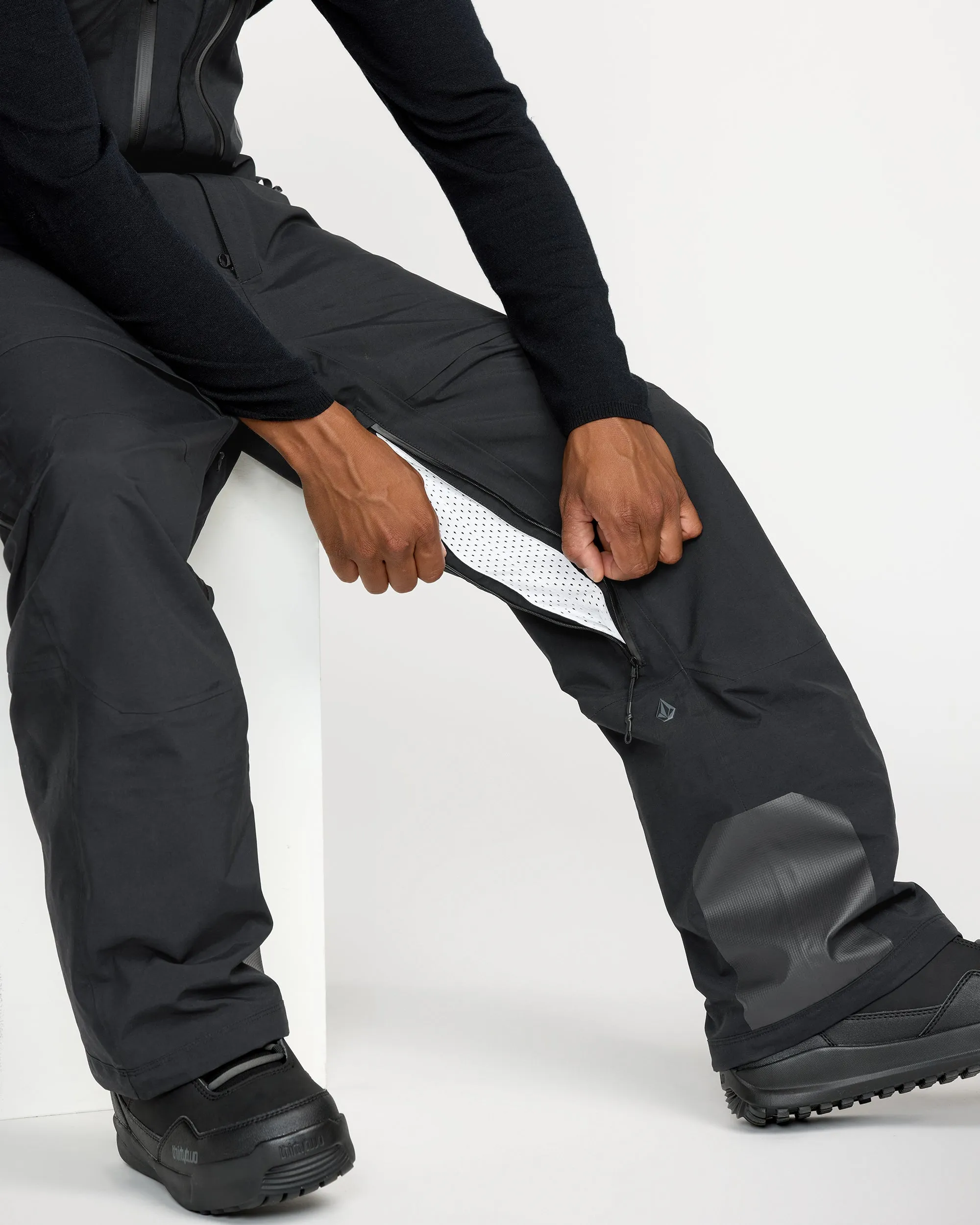 Men's Roan Bib sold by Volcom product image thumbnail 5