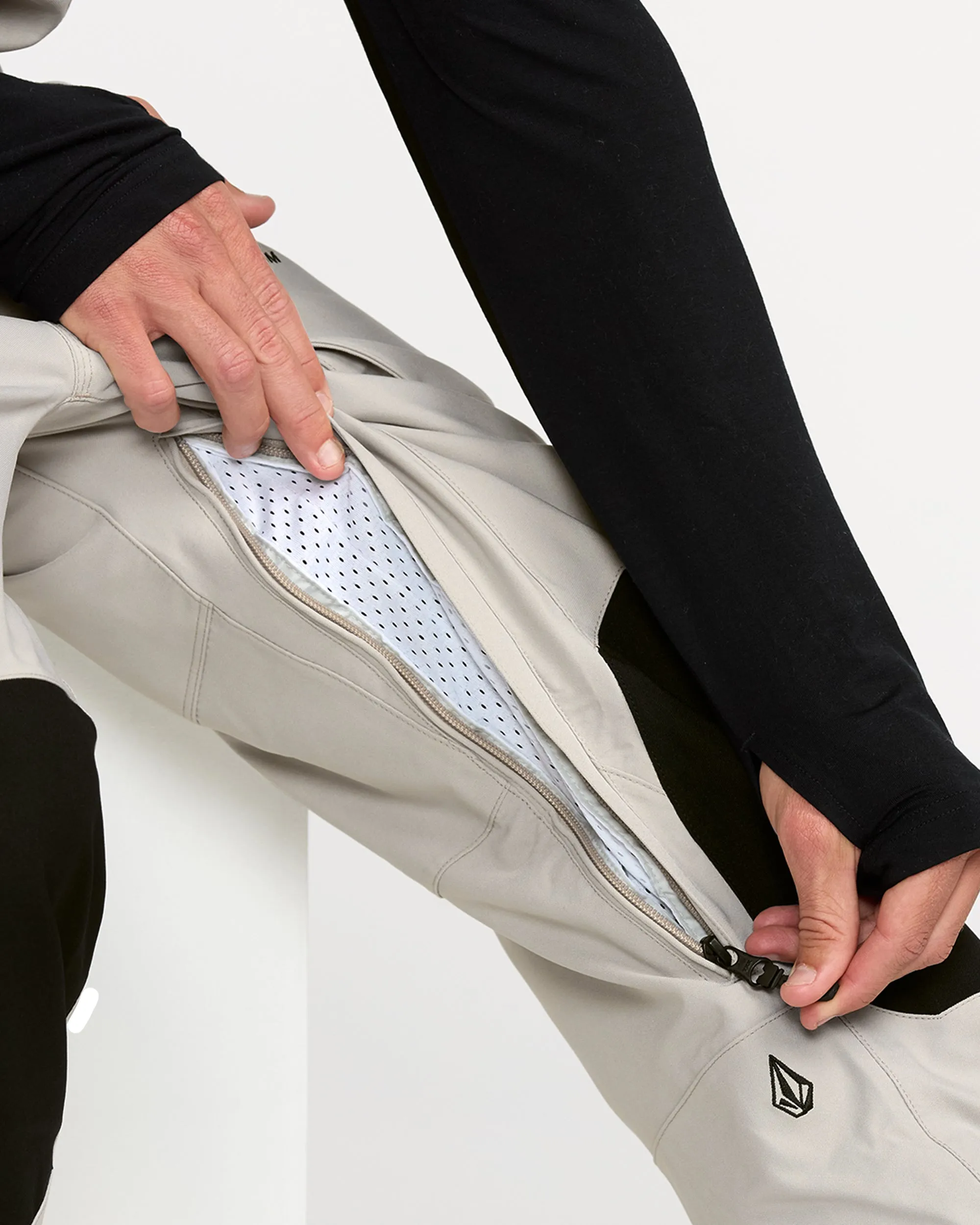 Men's Roan Bib sold by Volcom product image thumbnail 5