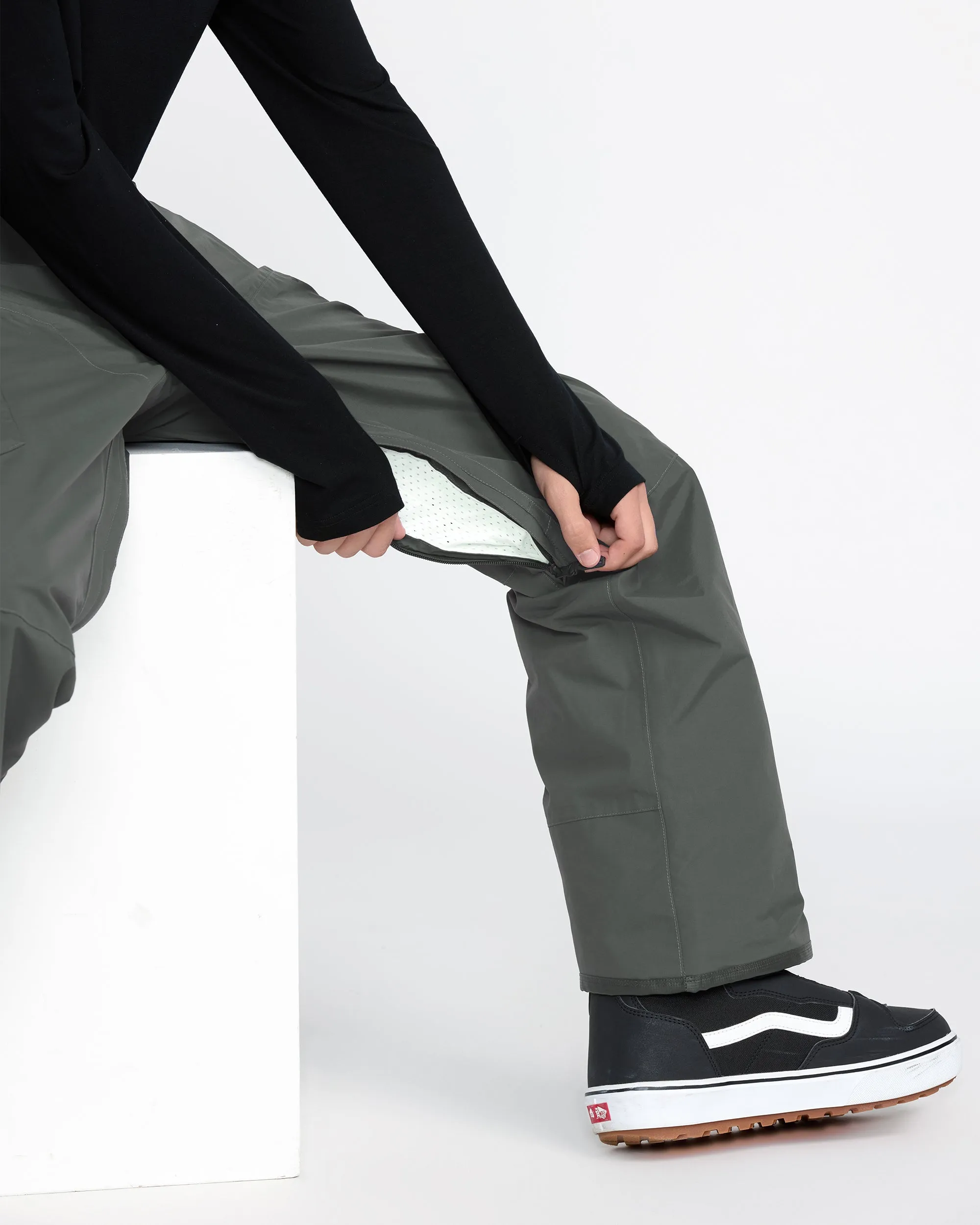 Men's L Gore-Tex Pants sold by Volcom product image thumbnail 5