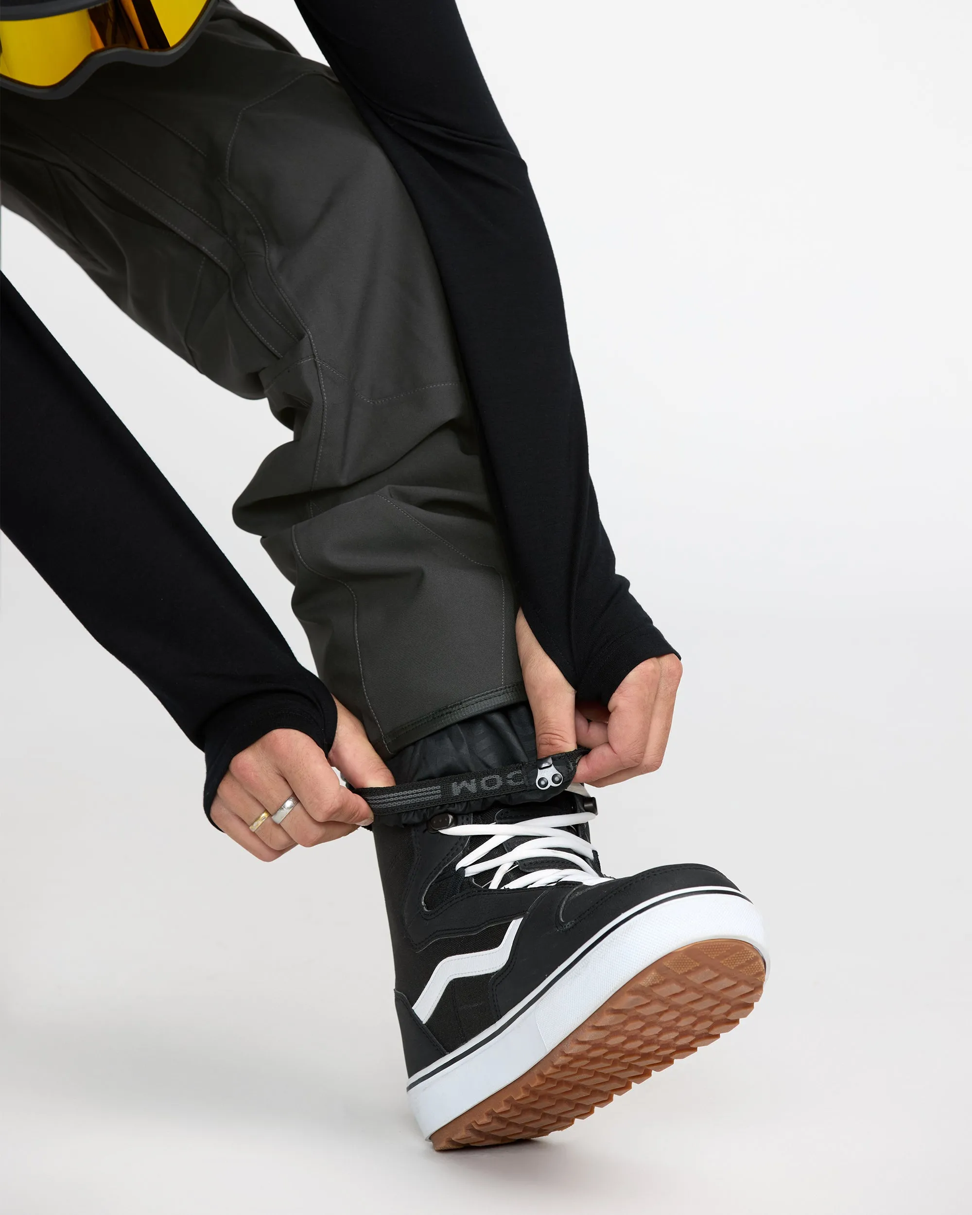 Men's Roan Bib sold by Volcom product image thumbnail 4