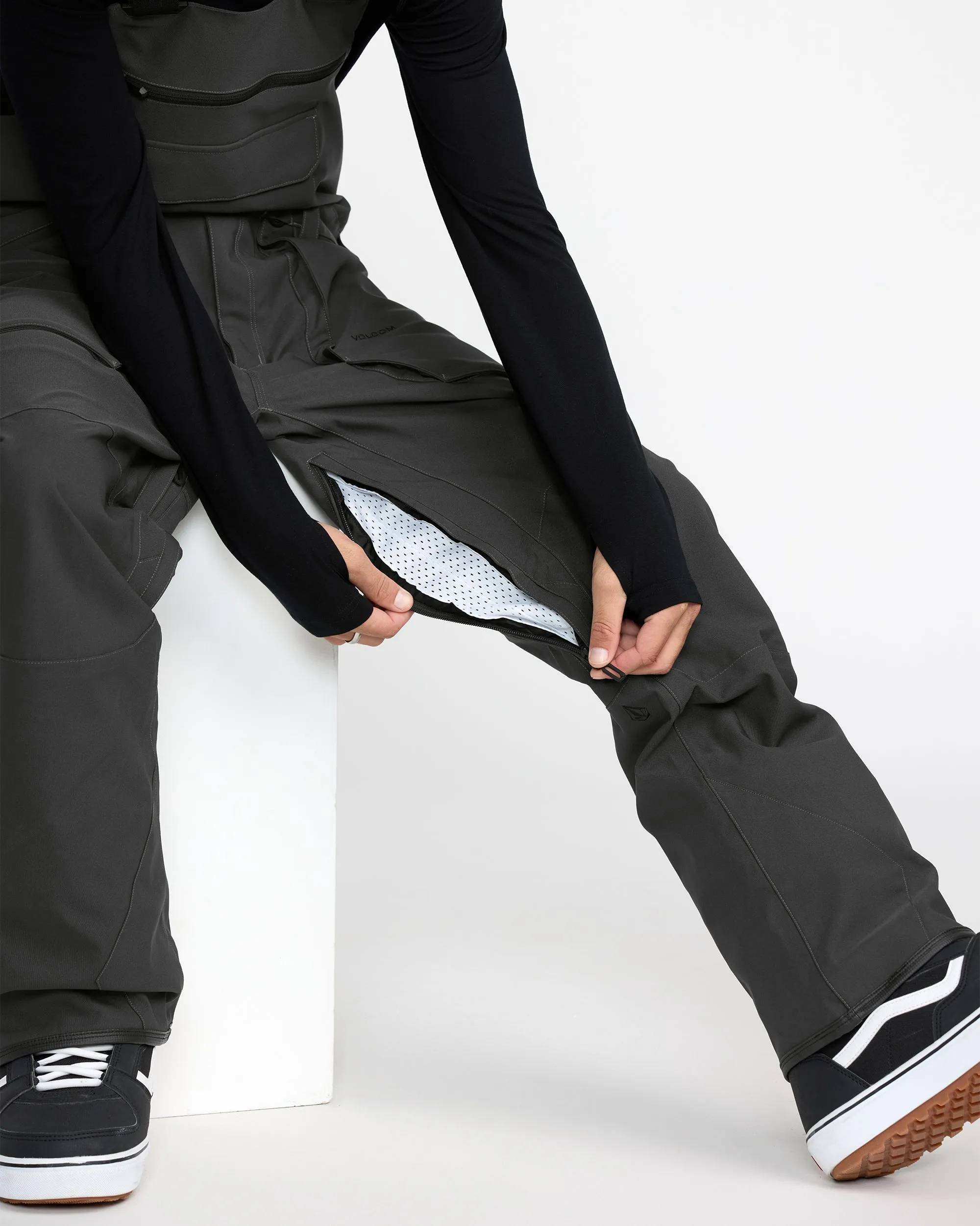 Men's Roan Bib sold by Volcom product image thumbnail 5