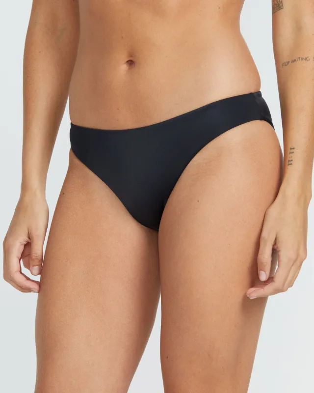 Simply Seamless Full sold by Volcom