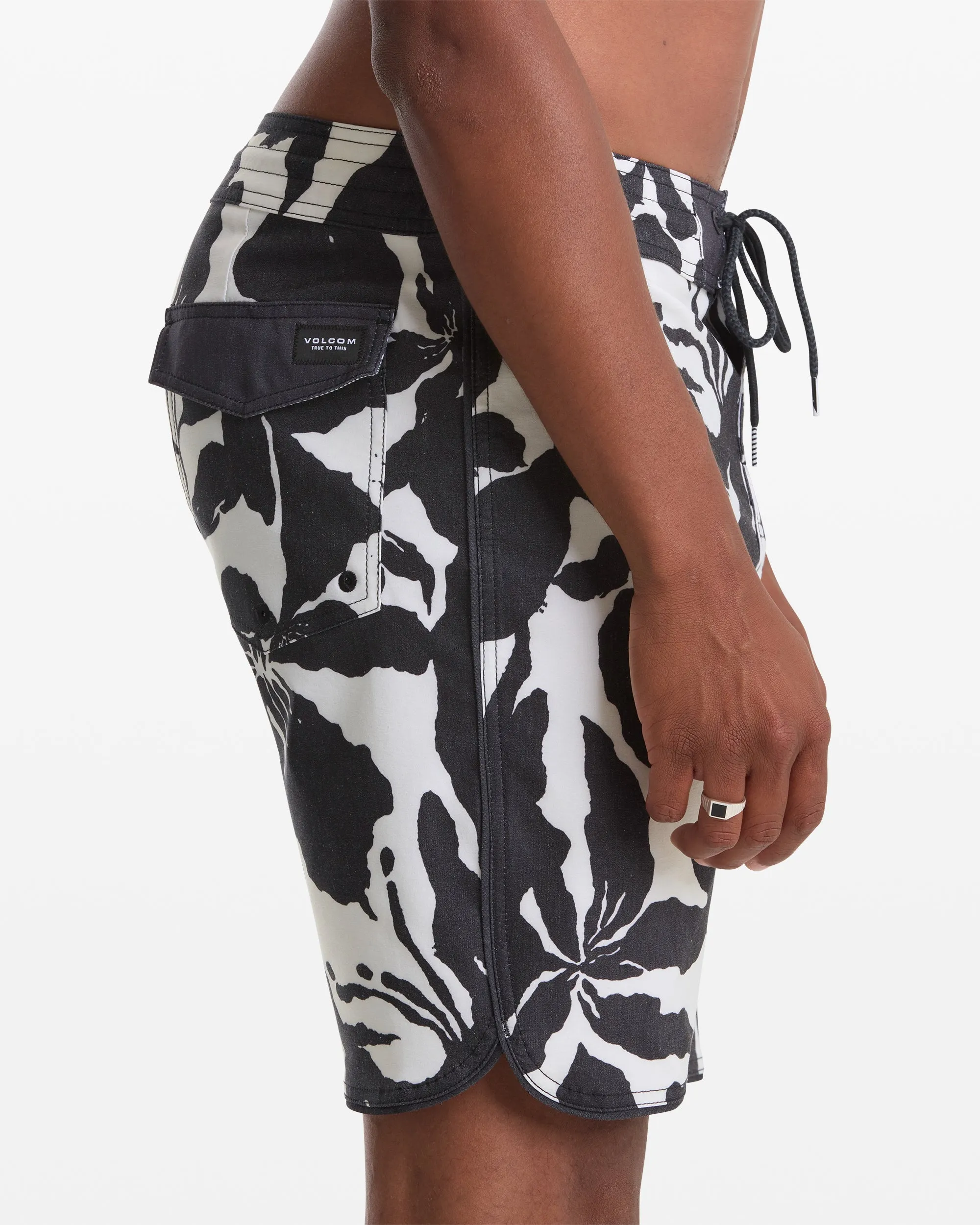 Men's Contact Scallop Stoney 19 sold by Volcom product image thumbnail 4