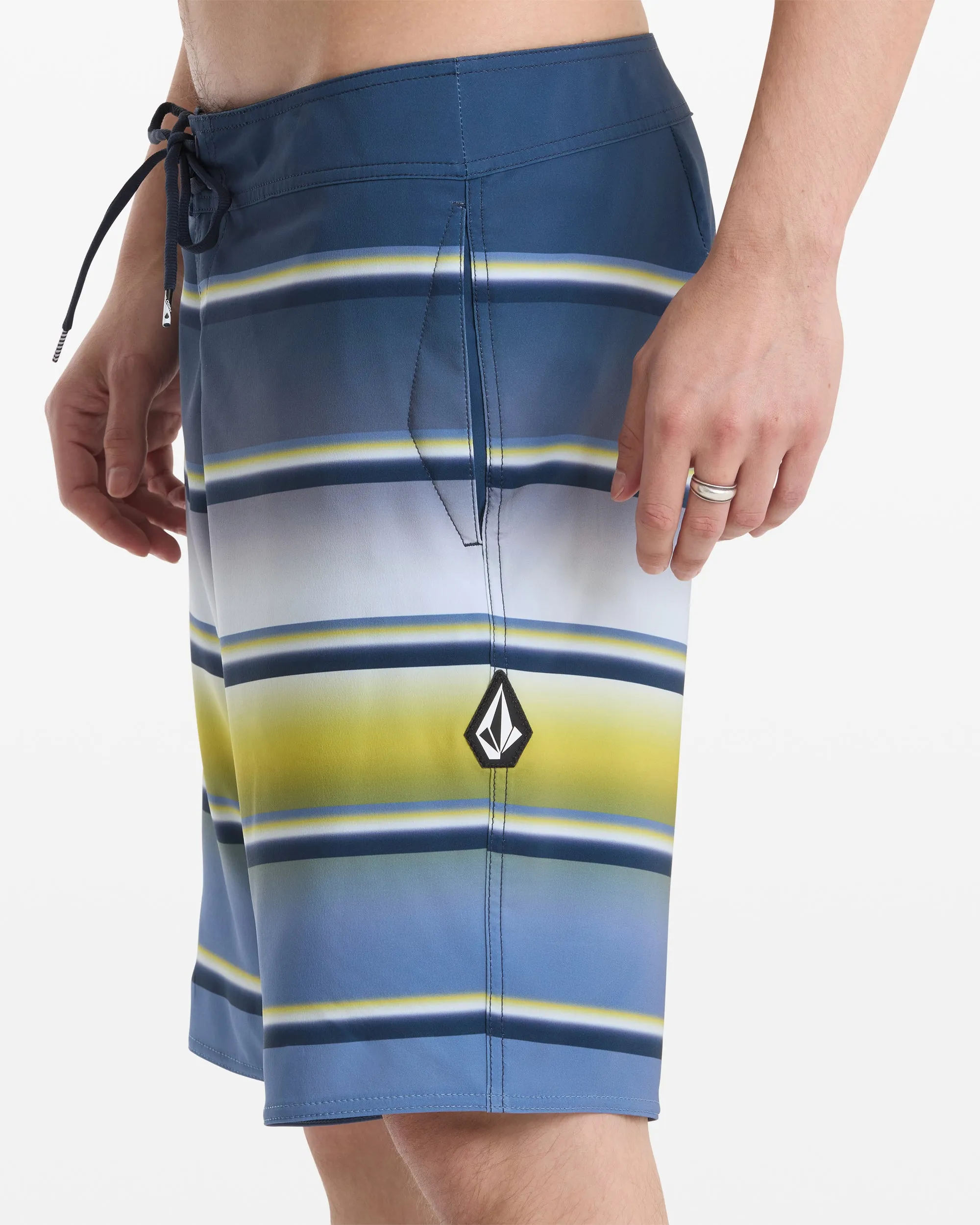 Men's Quarta Dissolve Mod 20 sold by Volcom product image thumbnail 3