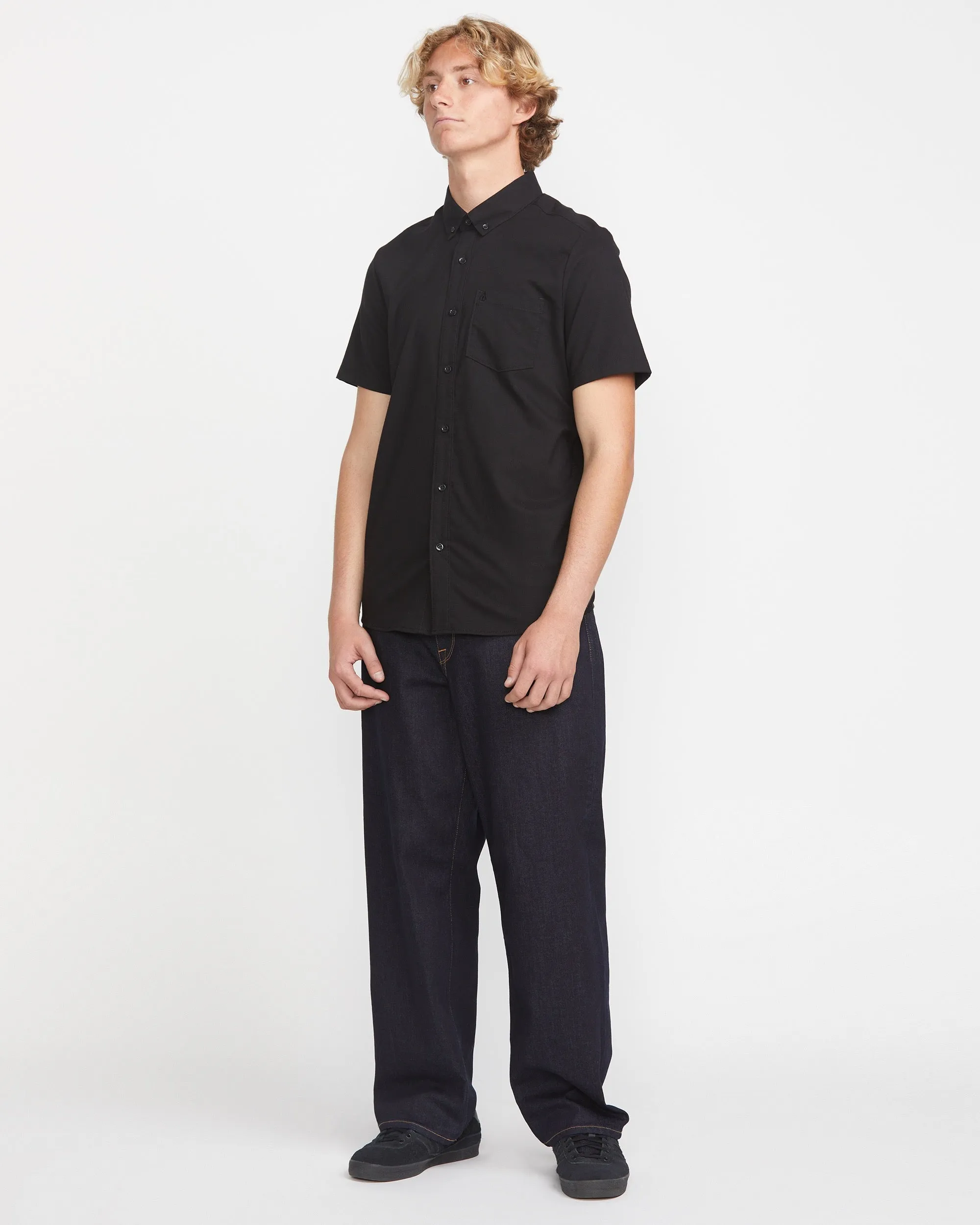 Men's Everett Oxford Short Sleeve Shirt sold by Volcom product image thumbnail 3