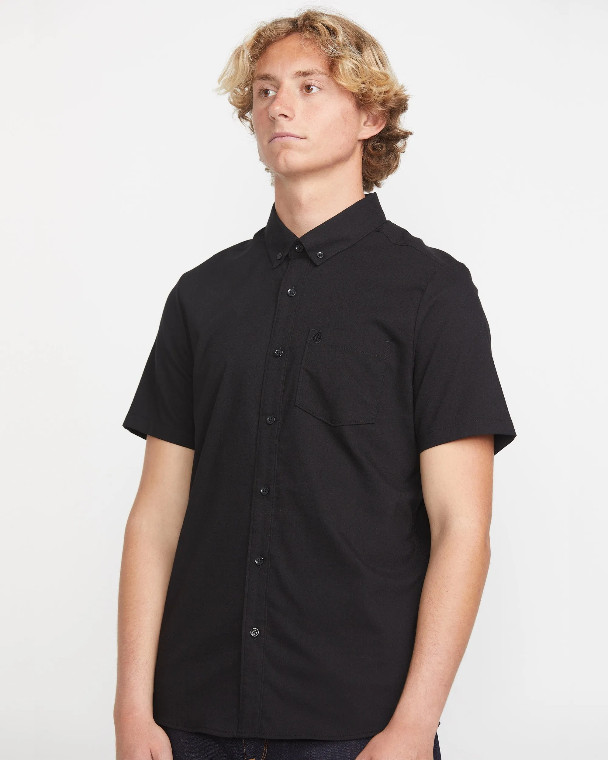 Men's Everett Oxford Short Sleeve Shirt sold by Volcom product image thumbnail 4