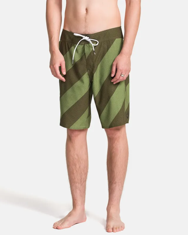 Men's Manic Boardshort 20" made by Volcom
