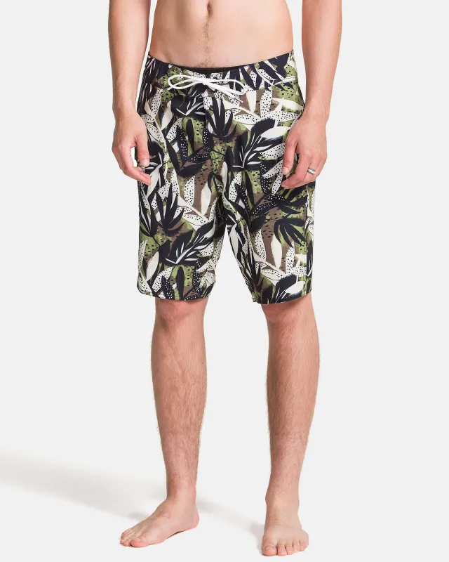 Men's Manic Boardshort 20 made by Volcom