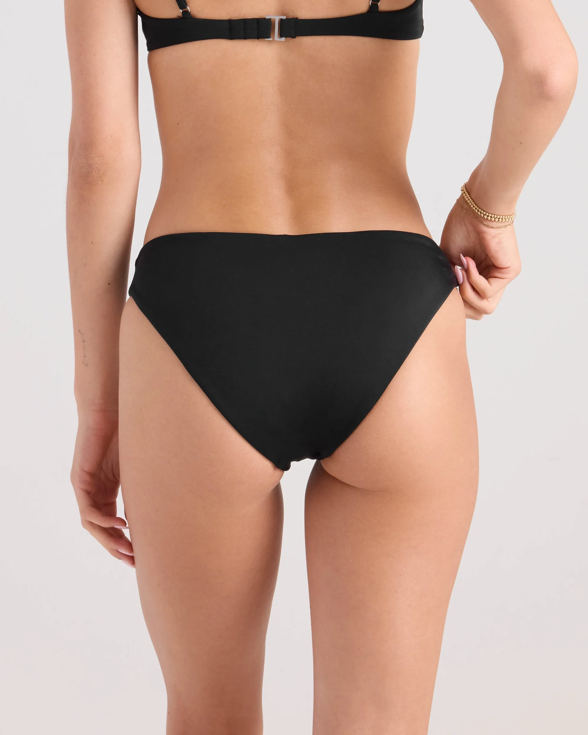 Women's Simply Seamless Midrise Skimpy sold by Volcom product image thumbnail 2