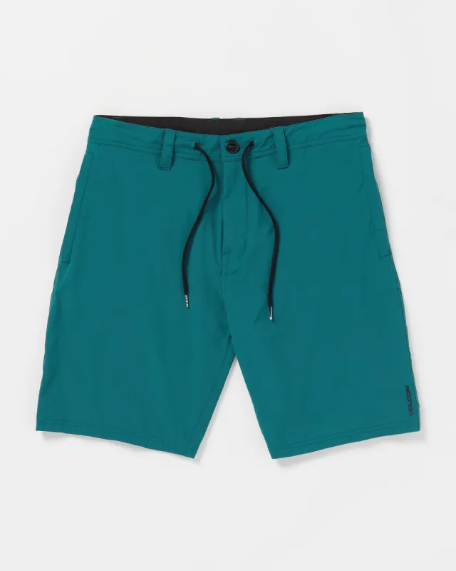 Voltripper Hybrid Shorts - Evergreen made by Volcom