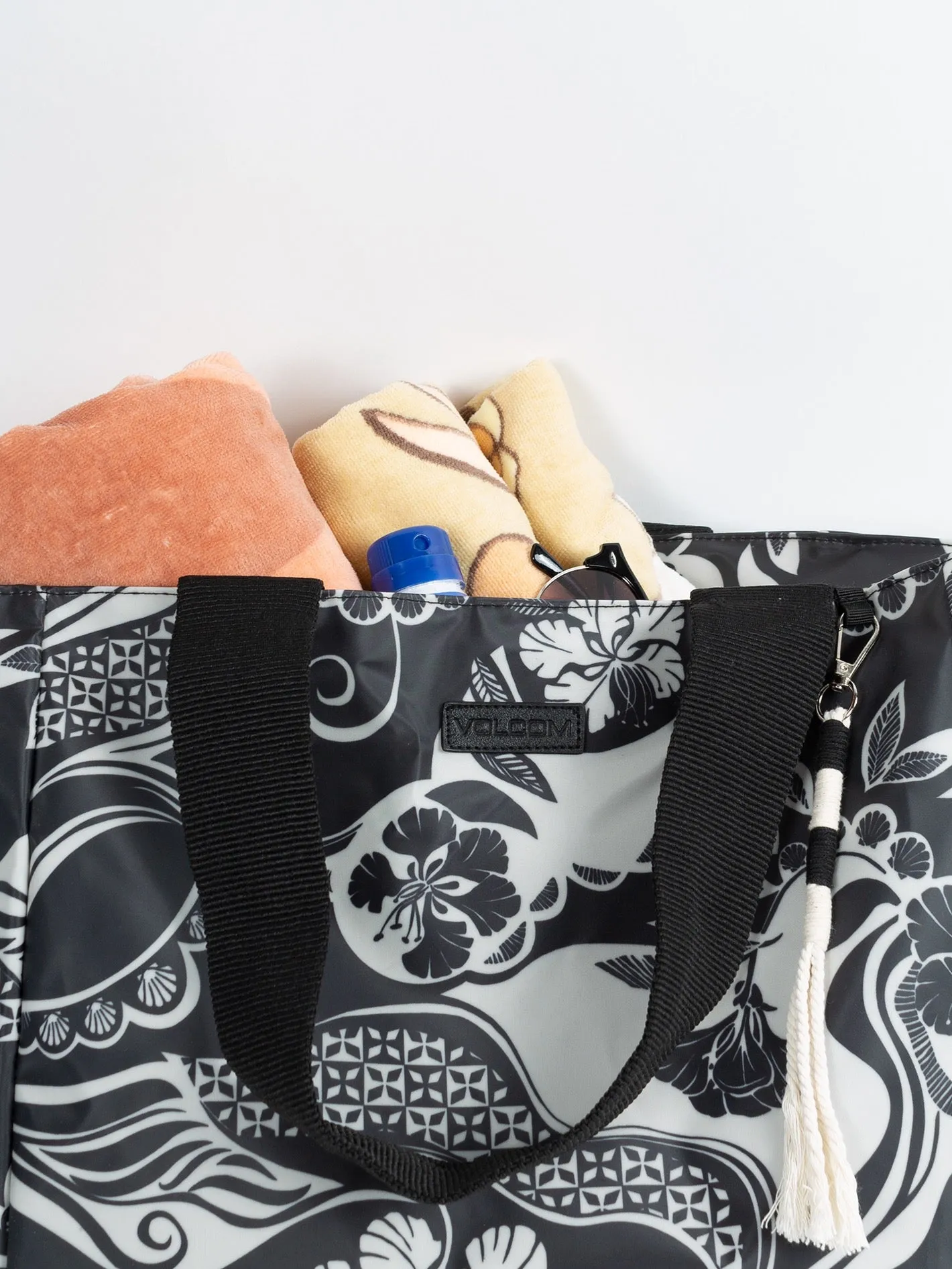 Bay Bae Beach Tote - Black White sold by Volcom product image thumbnail 2