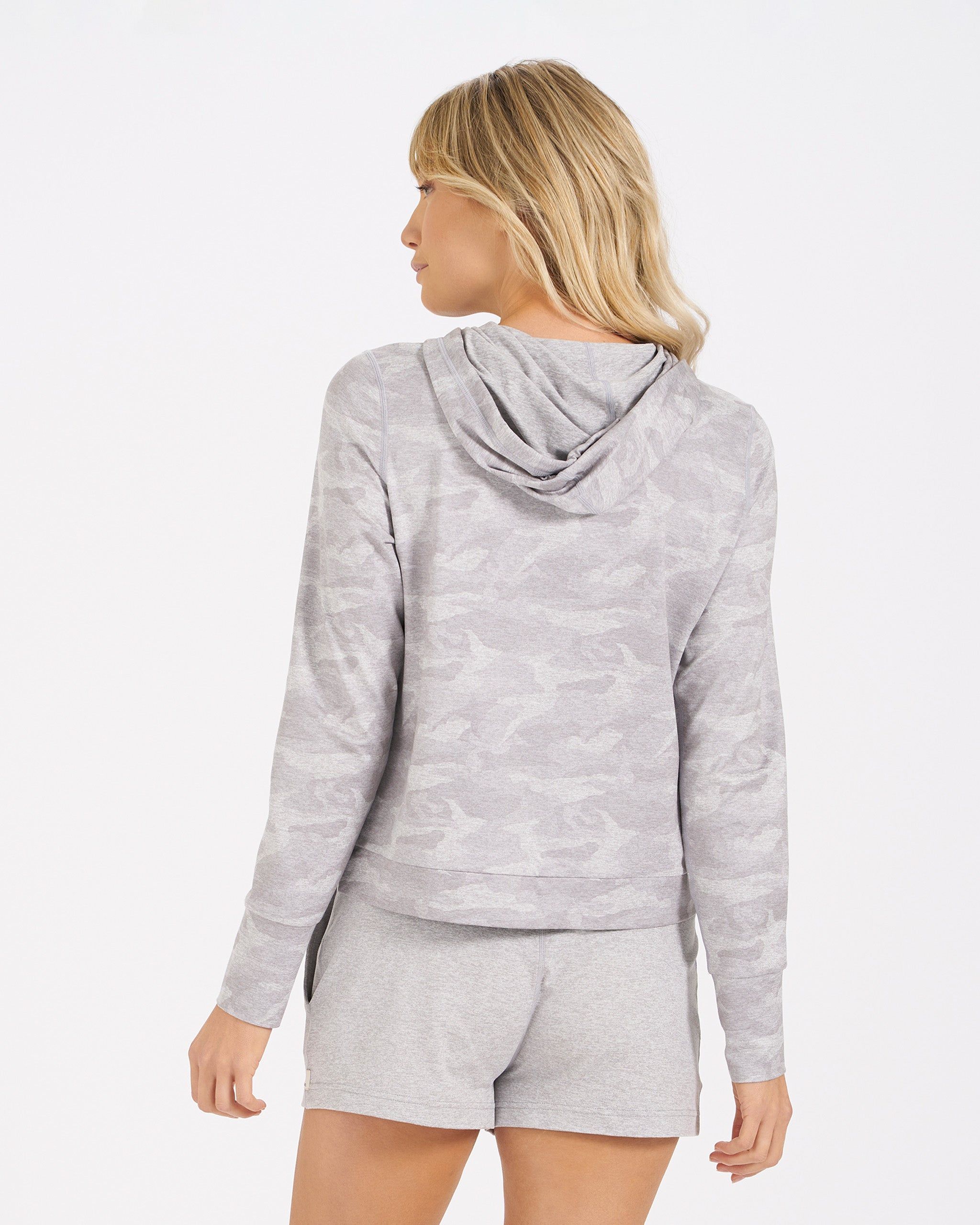 Halo Essential Hoodie | Pale Heather Camo sold by Vuori product image thumbnail 3