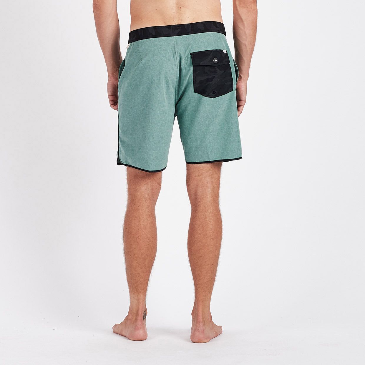 Cruise Boardshort | Aloe Linen Texture sold by Vuori product image thumbnail 4