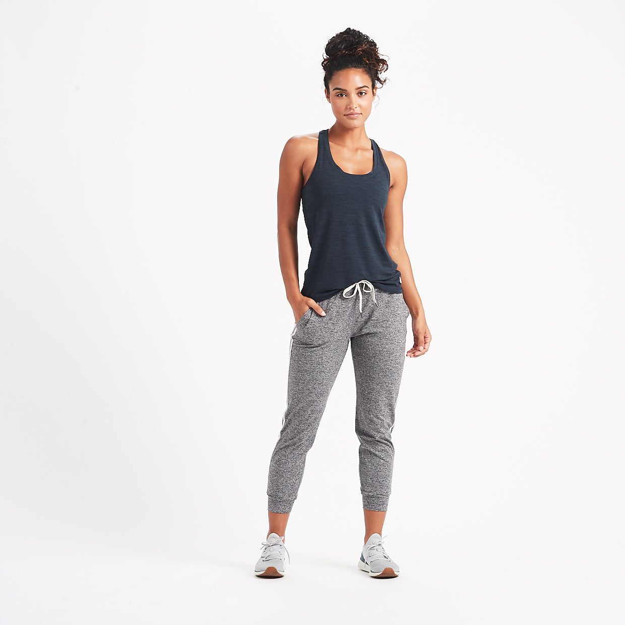 Performance Jogger | Heather Grey / Natural Stripe sold by Vuori product image thumbnail 4