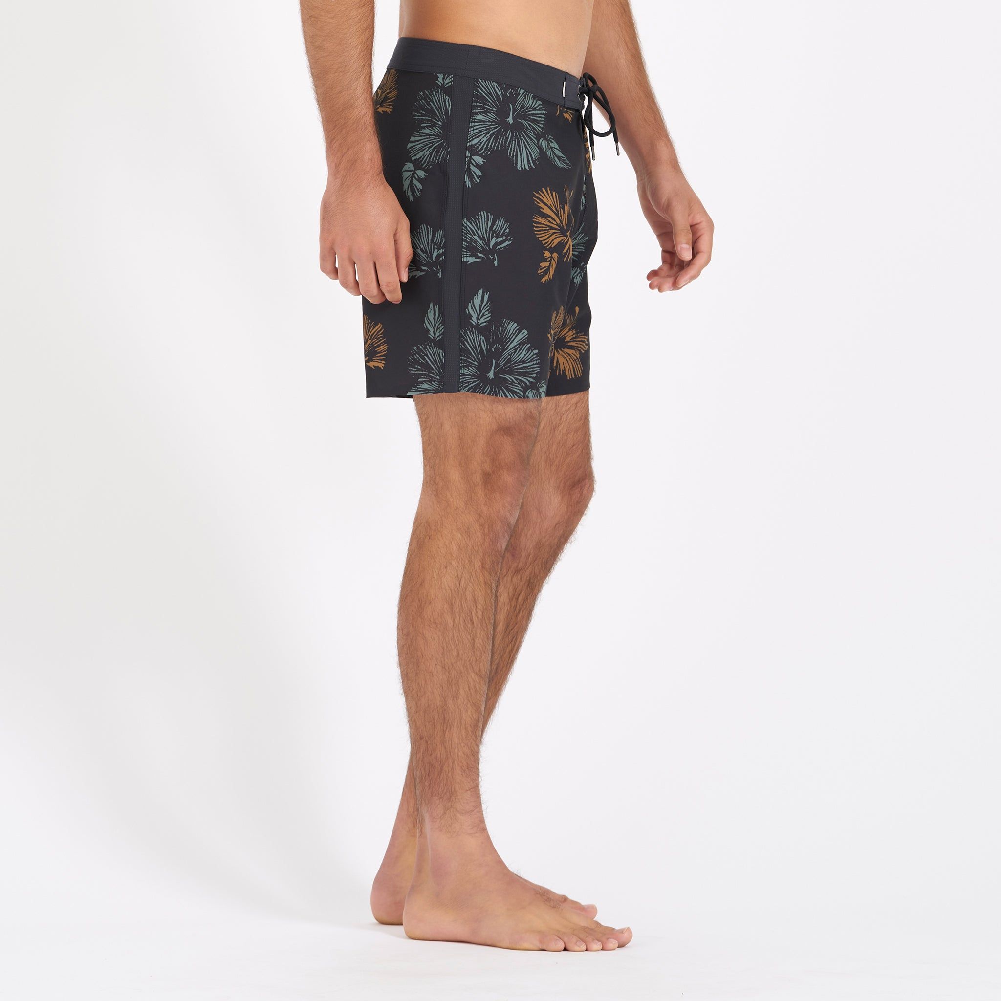 Peak Boardshort | Black Multi Kona sold by Vuori product image thumbnail 3