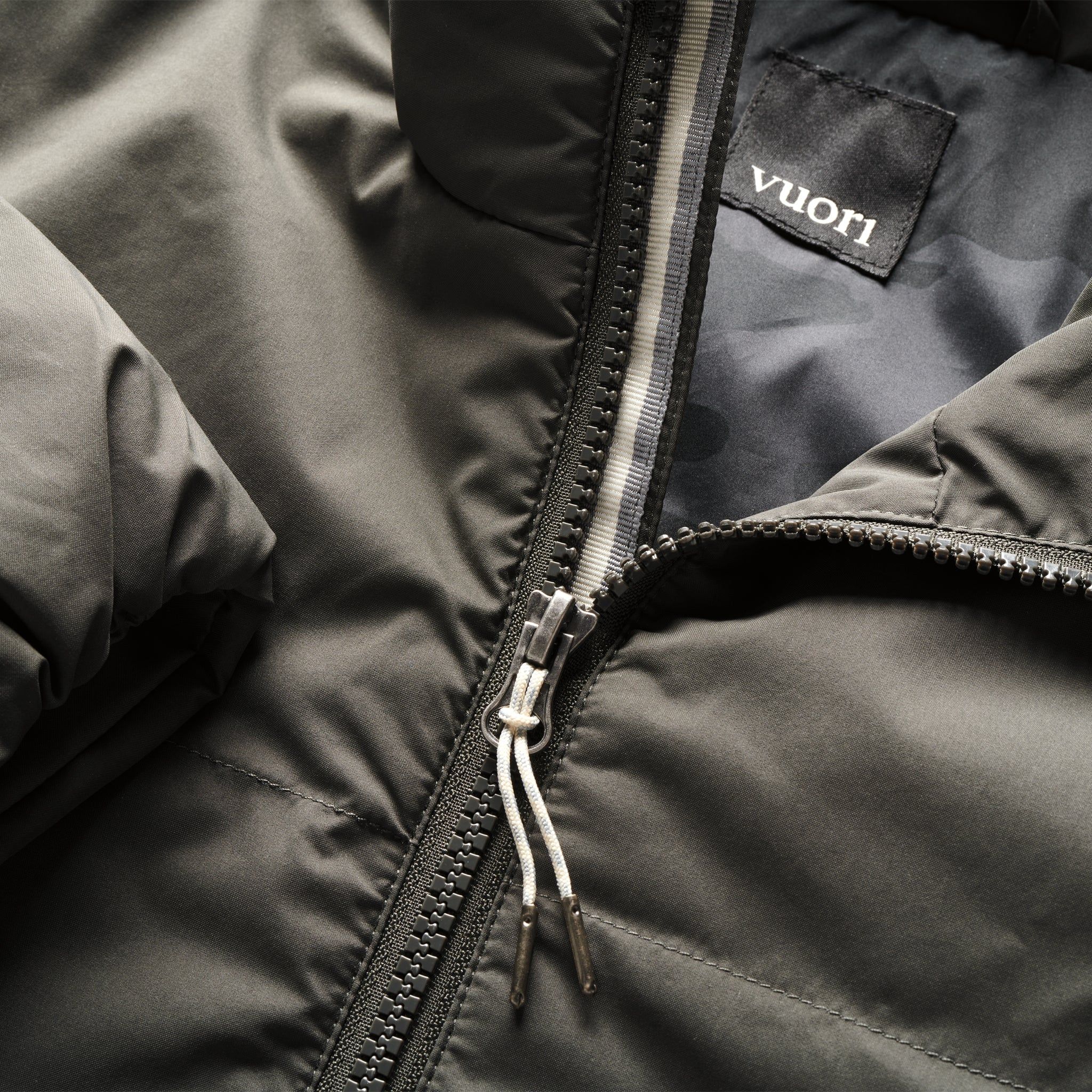 Echo Insulated Jacket | Dark Oregano sold by Vuori product image thumbnail 8