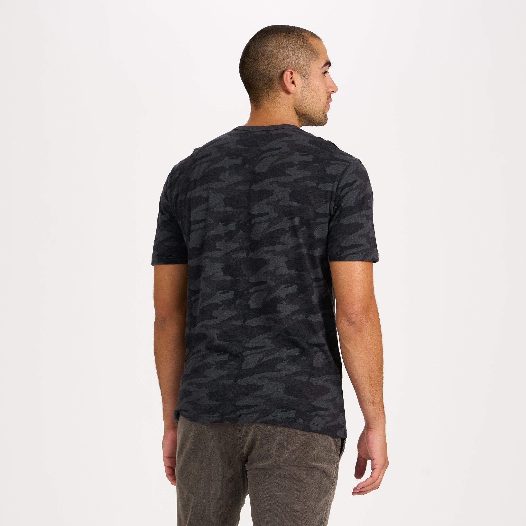 The Rise Tee | Black Camo sold by Vuori product image thumbnail 3