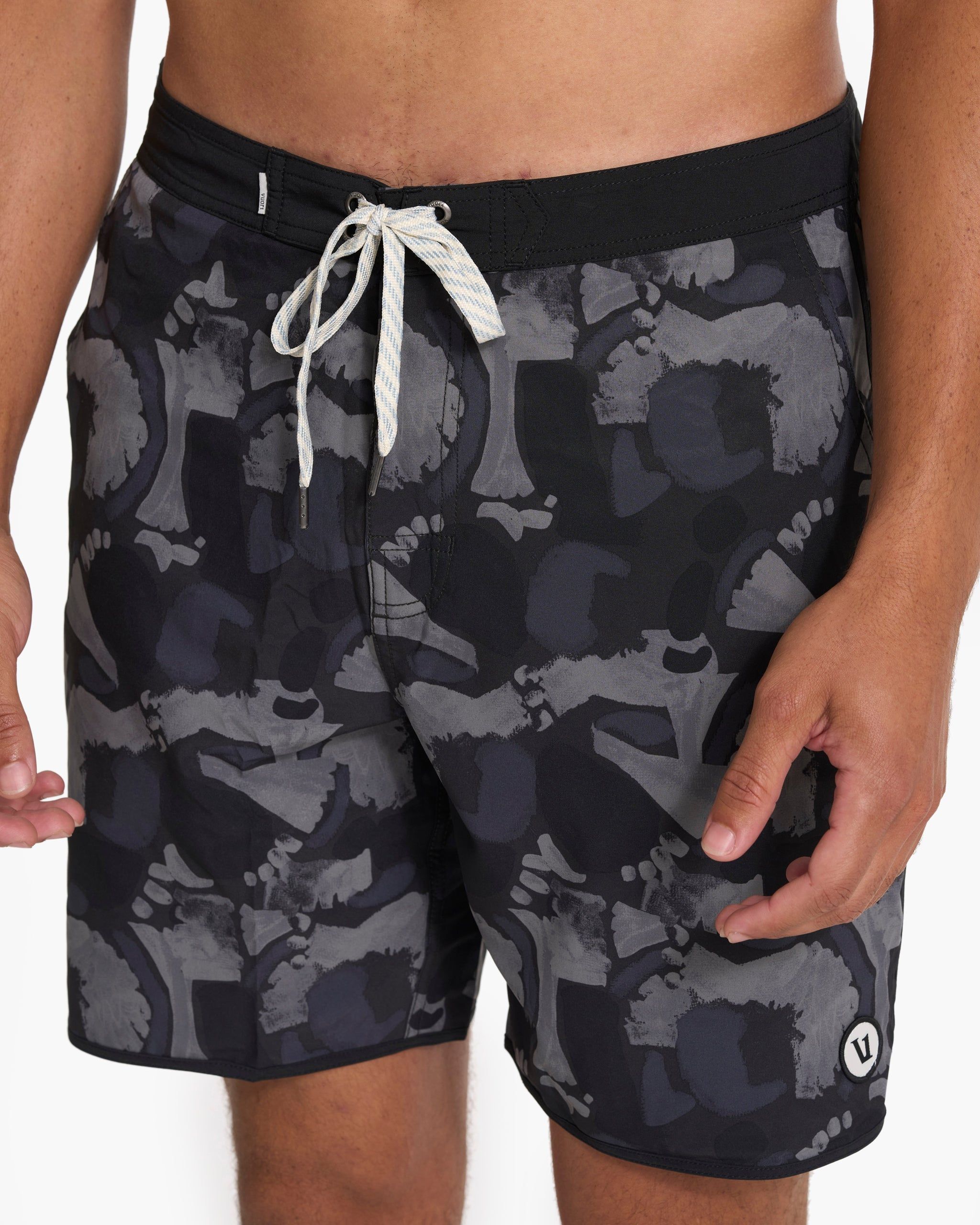 Cruise Boardshort | Black Abstract sold by Vuori product image thumbnail 3