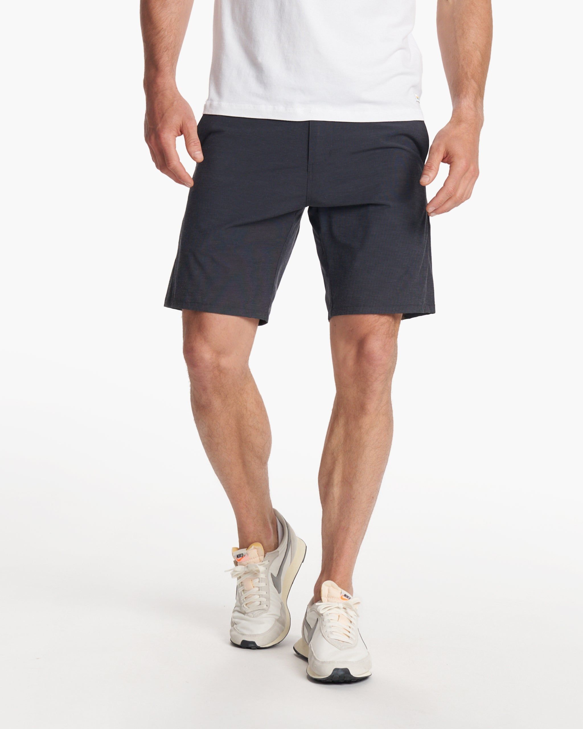 Aim Short | Navy sold by Vuori product image thumbnail 2