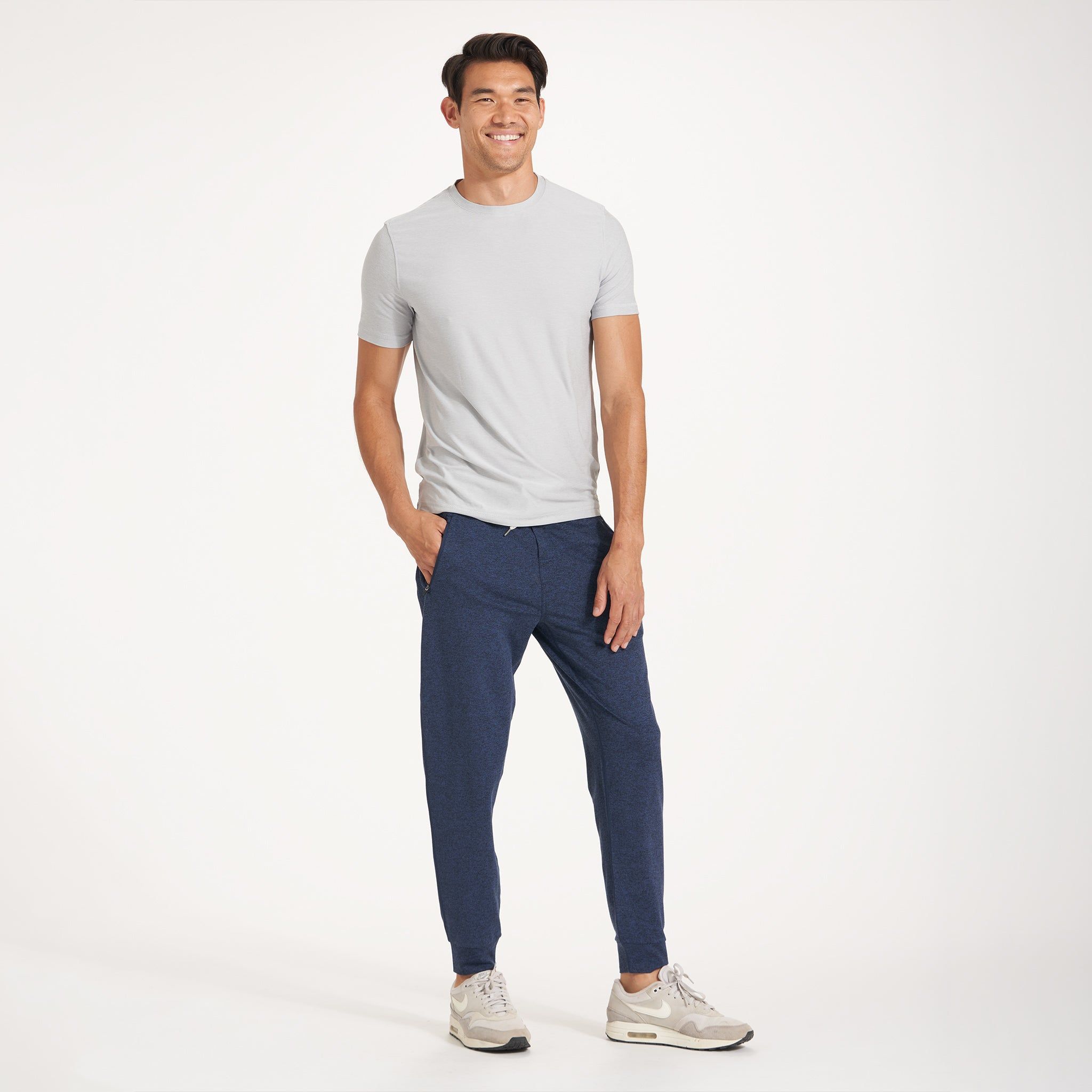 Ponto Performance Jogger | Navy Heather sold by Vuori product image thumbnail 4