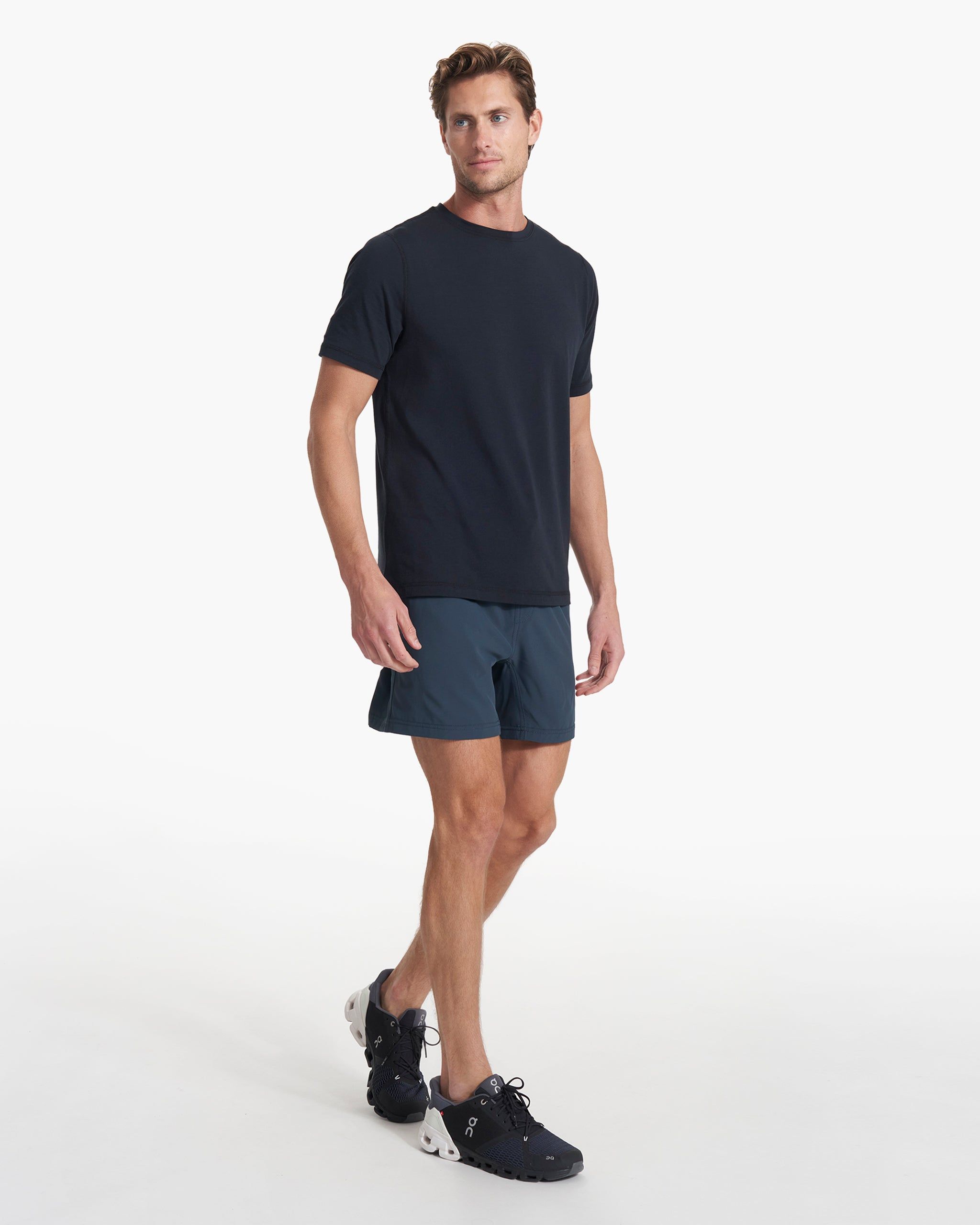 Kore Short 5" | Indigo sold by Vuori product image thumbnail 5