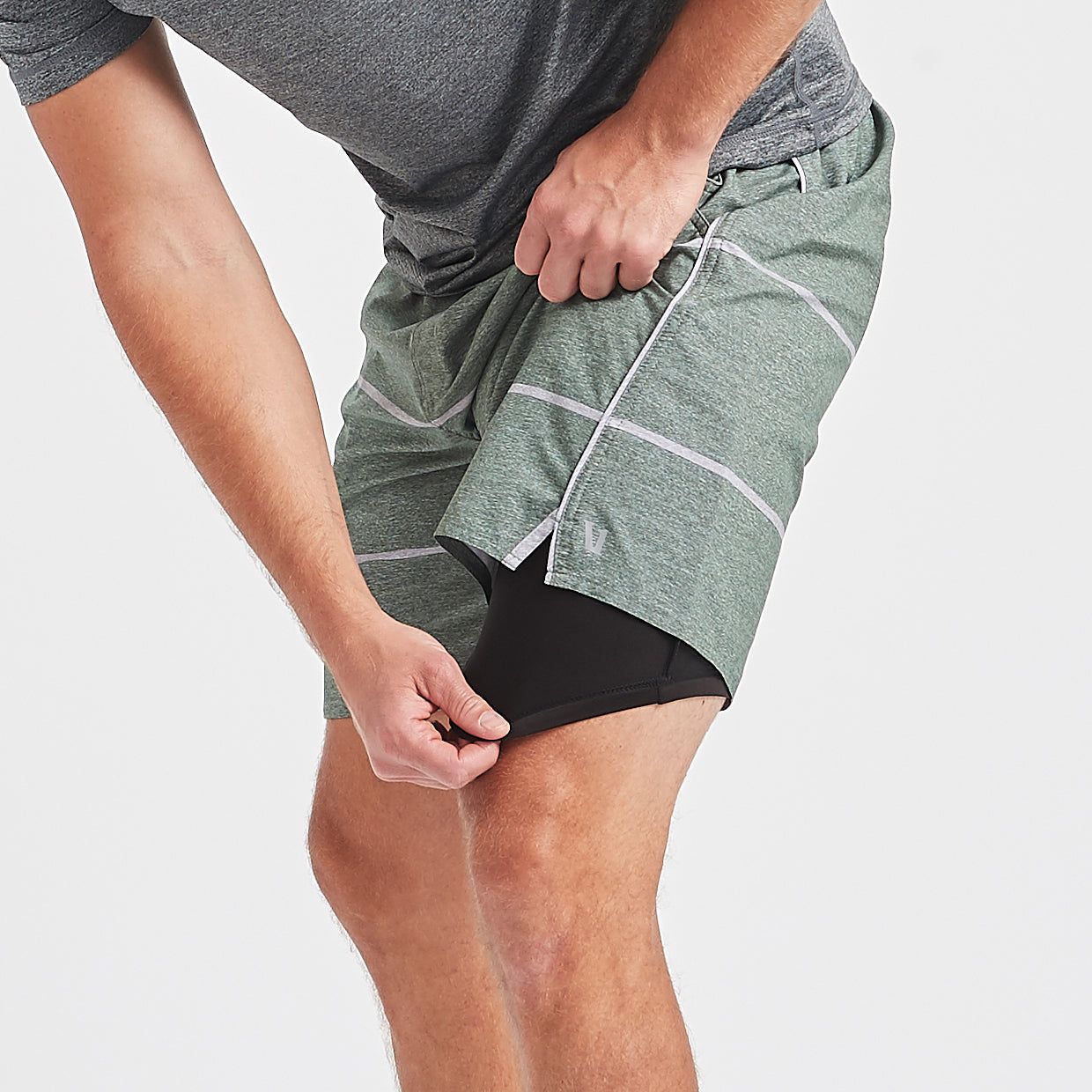 Trail Short | Evergreen Heather Stripe sold by Vuori product image thumbnail 5