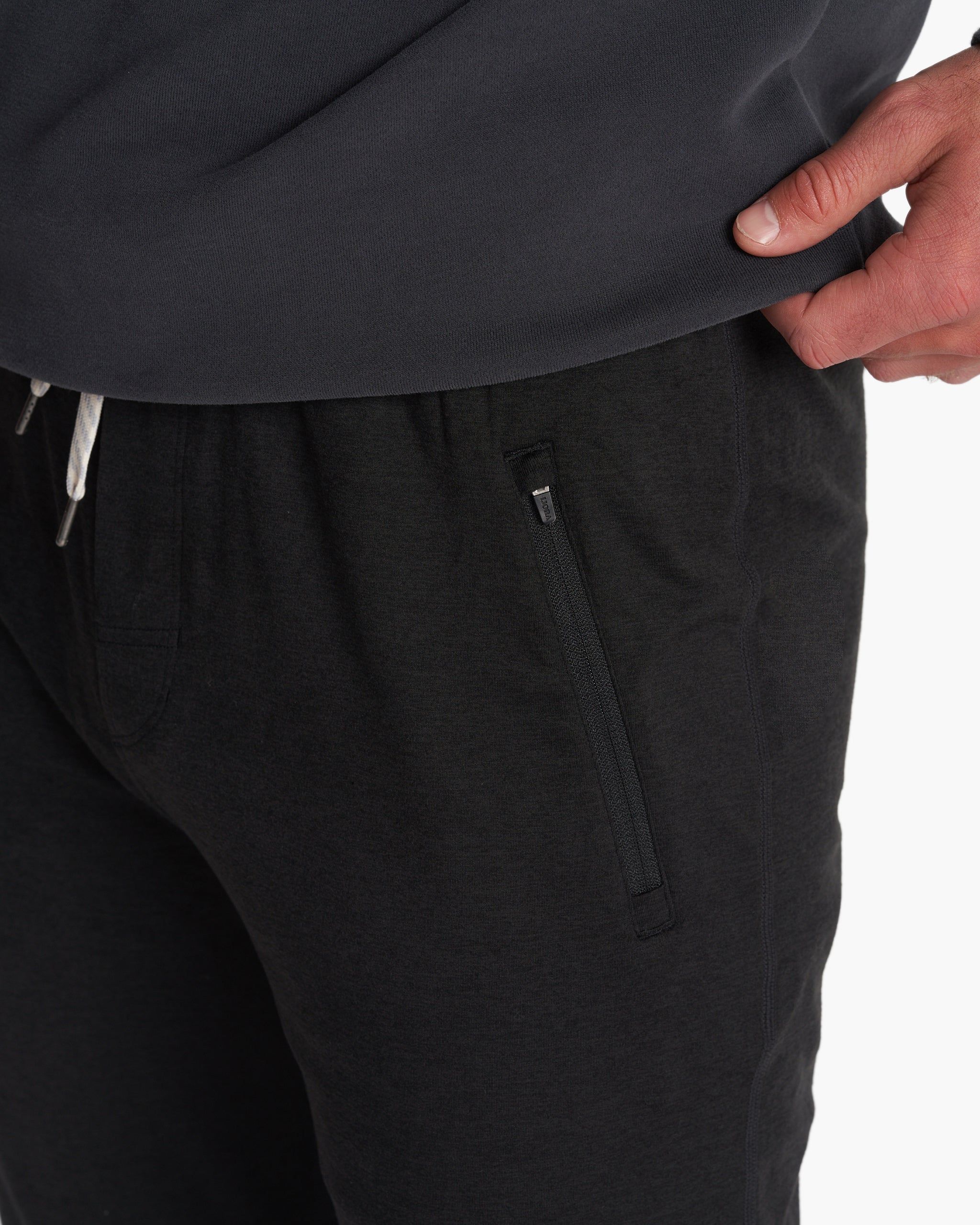 Ponto Performance Jogger | Black Heather sold by Vuori product image thumbnail 3