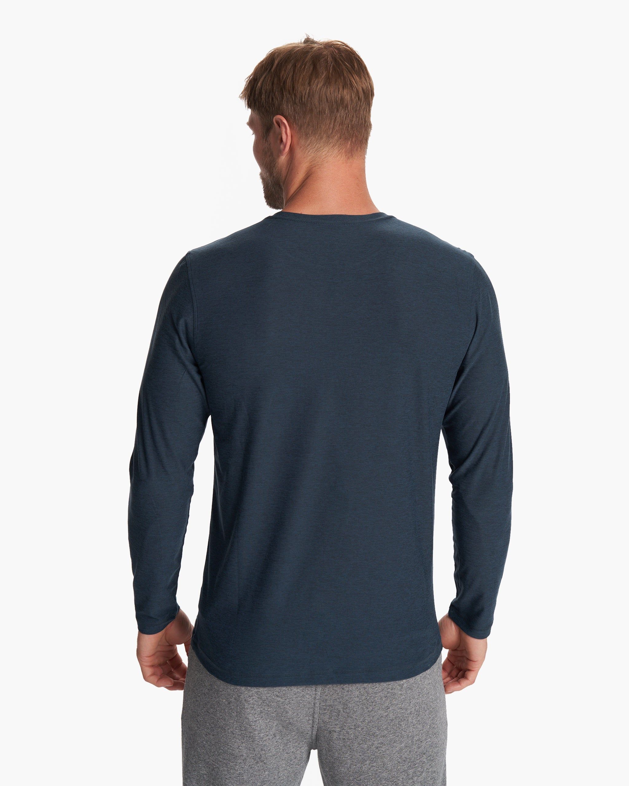 Long-Sleeve Strato Tech Tee | Navy Heather sold by Vuori product image thumbnail 4