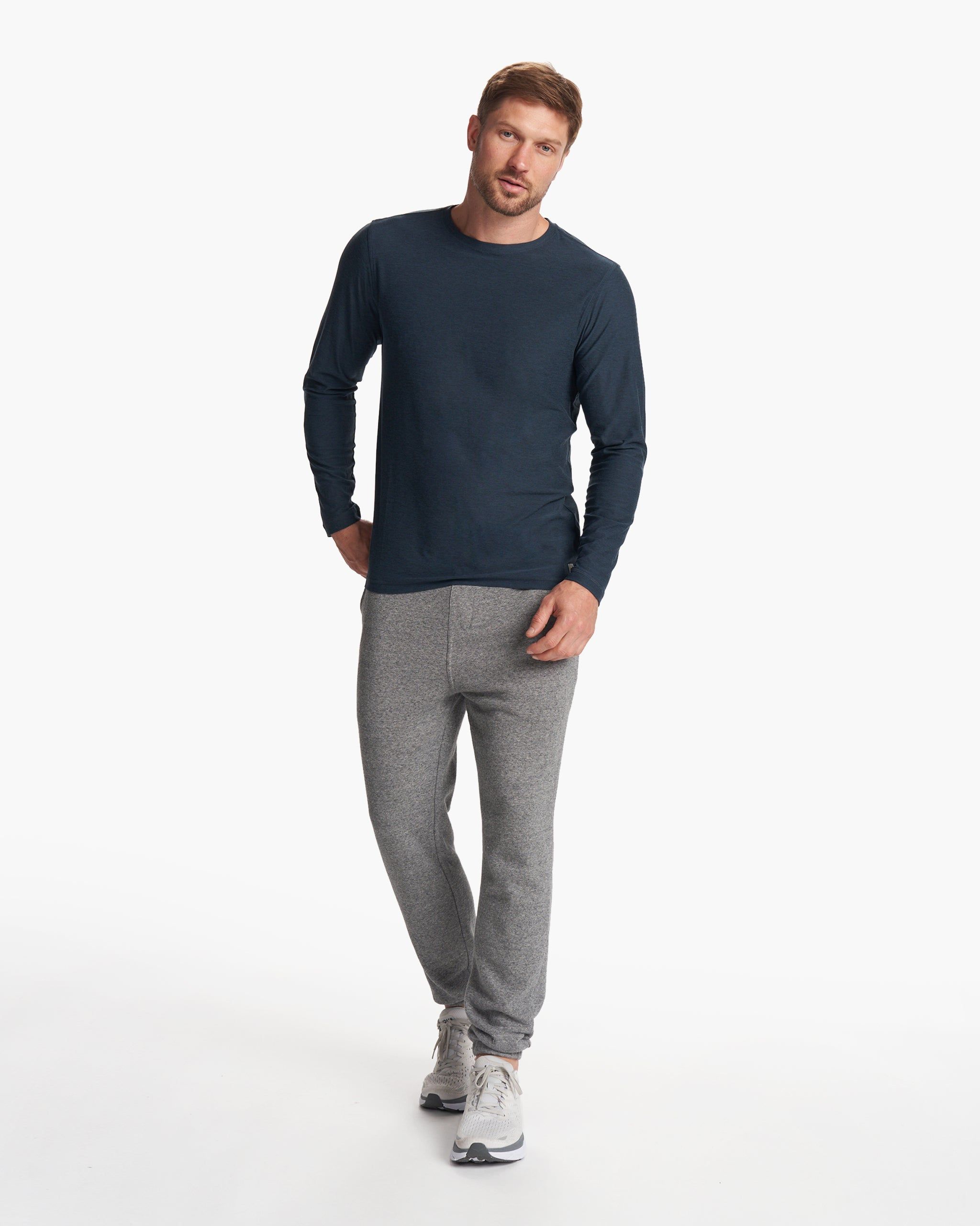 Long-Sleeve Strato Tech Tee | Navy Heather sold by Vuori product image thumbnail 5