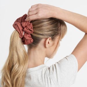 Halo Oversized Scrunchy | Cinnamon Heather sold by Vuori