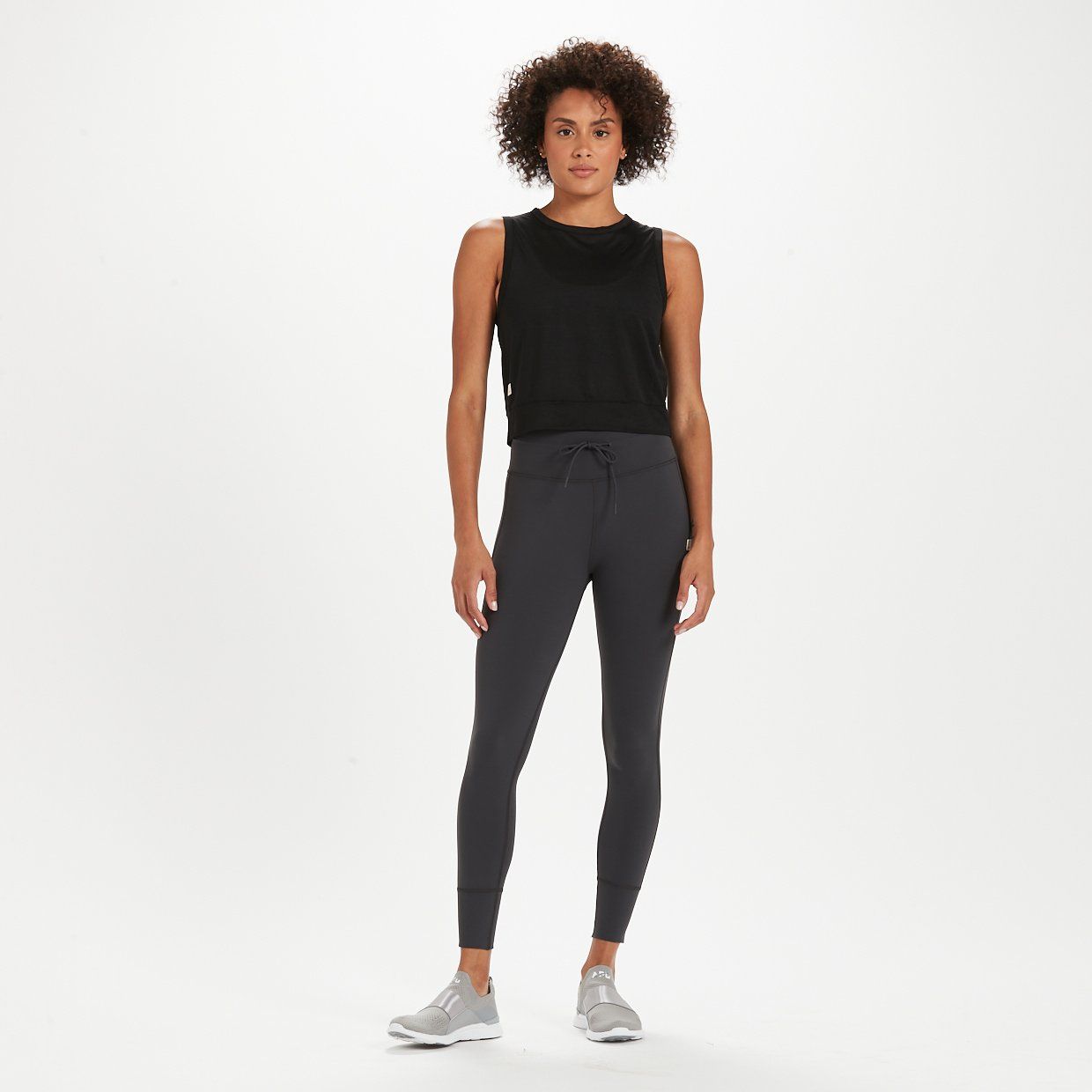 Lizette Crop | Black sold by Vuori product image thumbnail 4