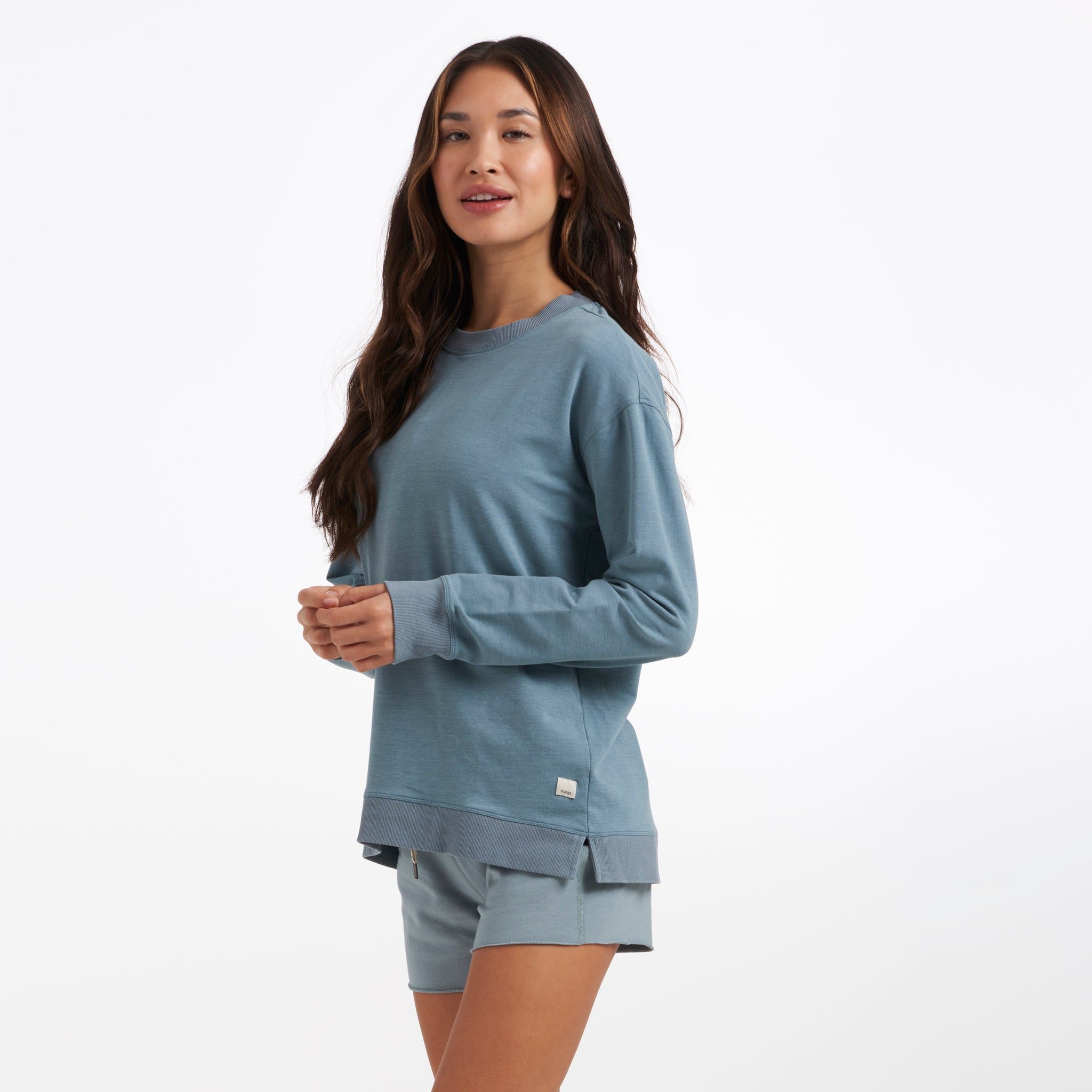 Laguna Oversized Crew | Shade sold by Vuori product image thumbnail 2