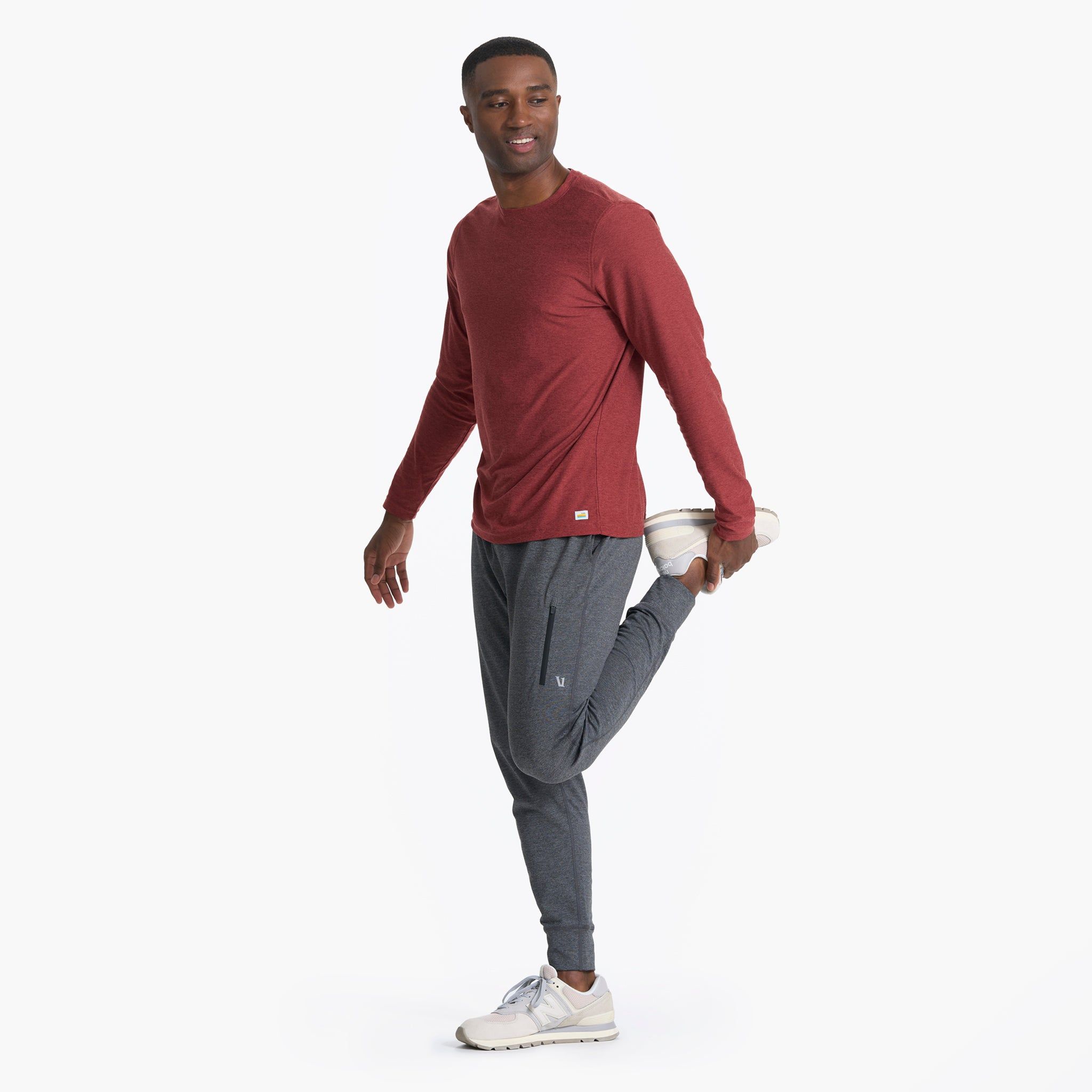 Long-Sleeve Strato Tech Tee | Currant Heather sold by Vuori product image thumbnail 4