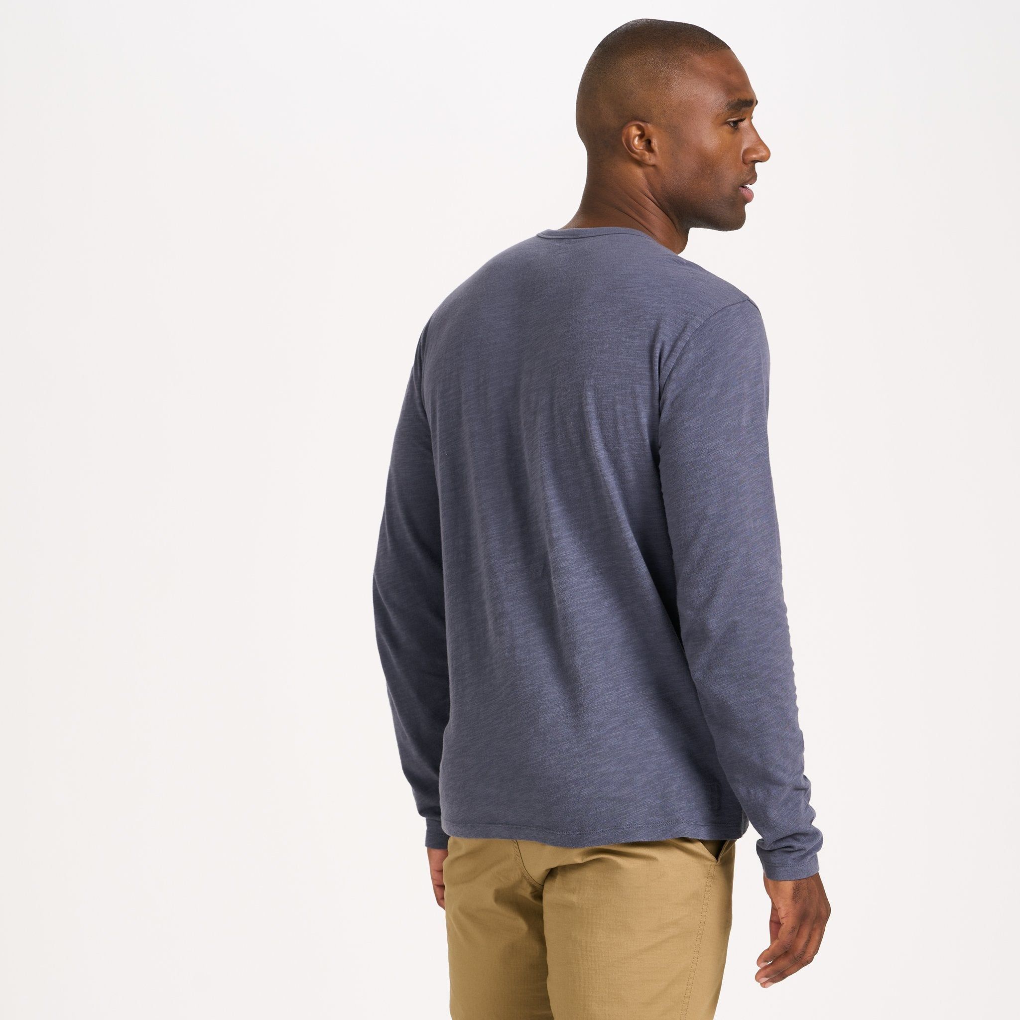 Long-Sleeve Rise Tee | Azure sold by Vuori product image thumbnail 3