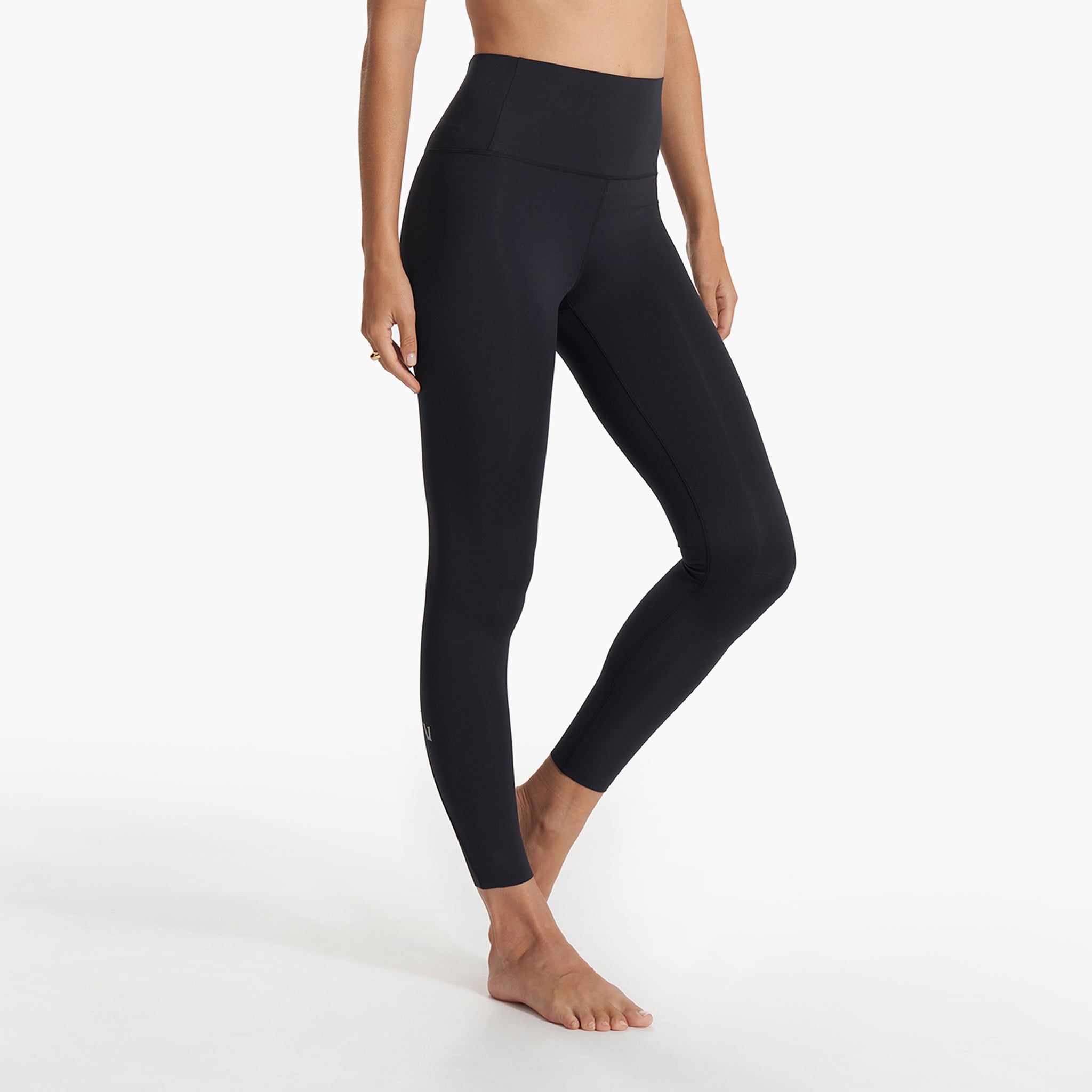 Evolve Legging | Black sold by Vuori product image thumbnail 2