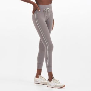 Daily Sport Legging | Smoke sold by Vuori