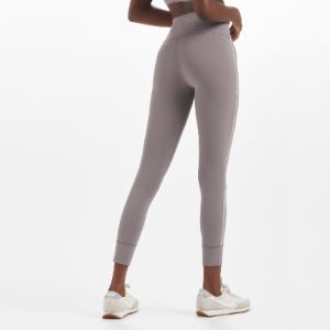 Daily Sport Legging | Smoke sold by Vuori