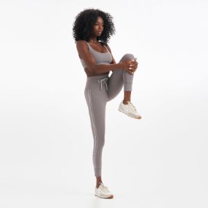 Daily Sport Legging | Smoke sold by Vuori