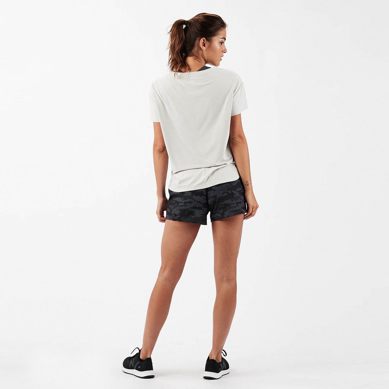 Lux Performance Tee | Dove Grey sold by Vuori product image thumbnail 4