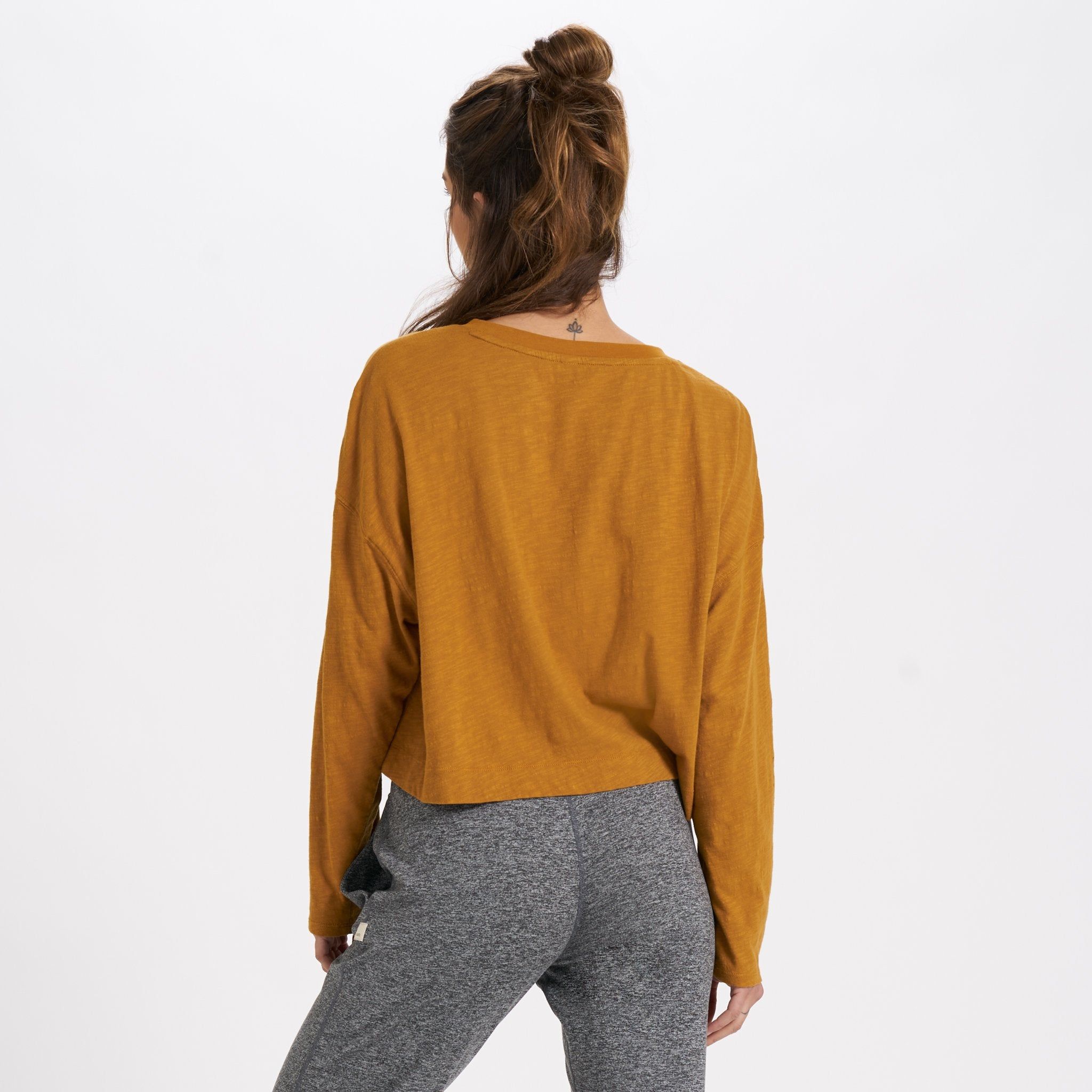 Long-Sleeve Sundown Tee | Dark Golden sold by Vuori product image thumbnail 3